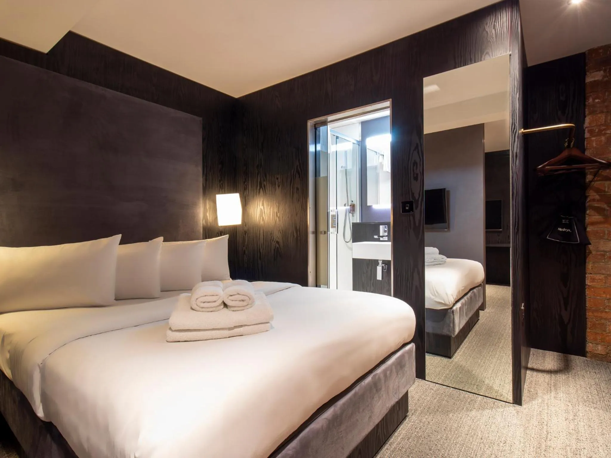 Bedroom in Apartment Bloc