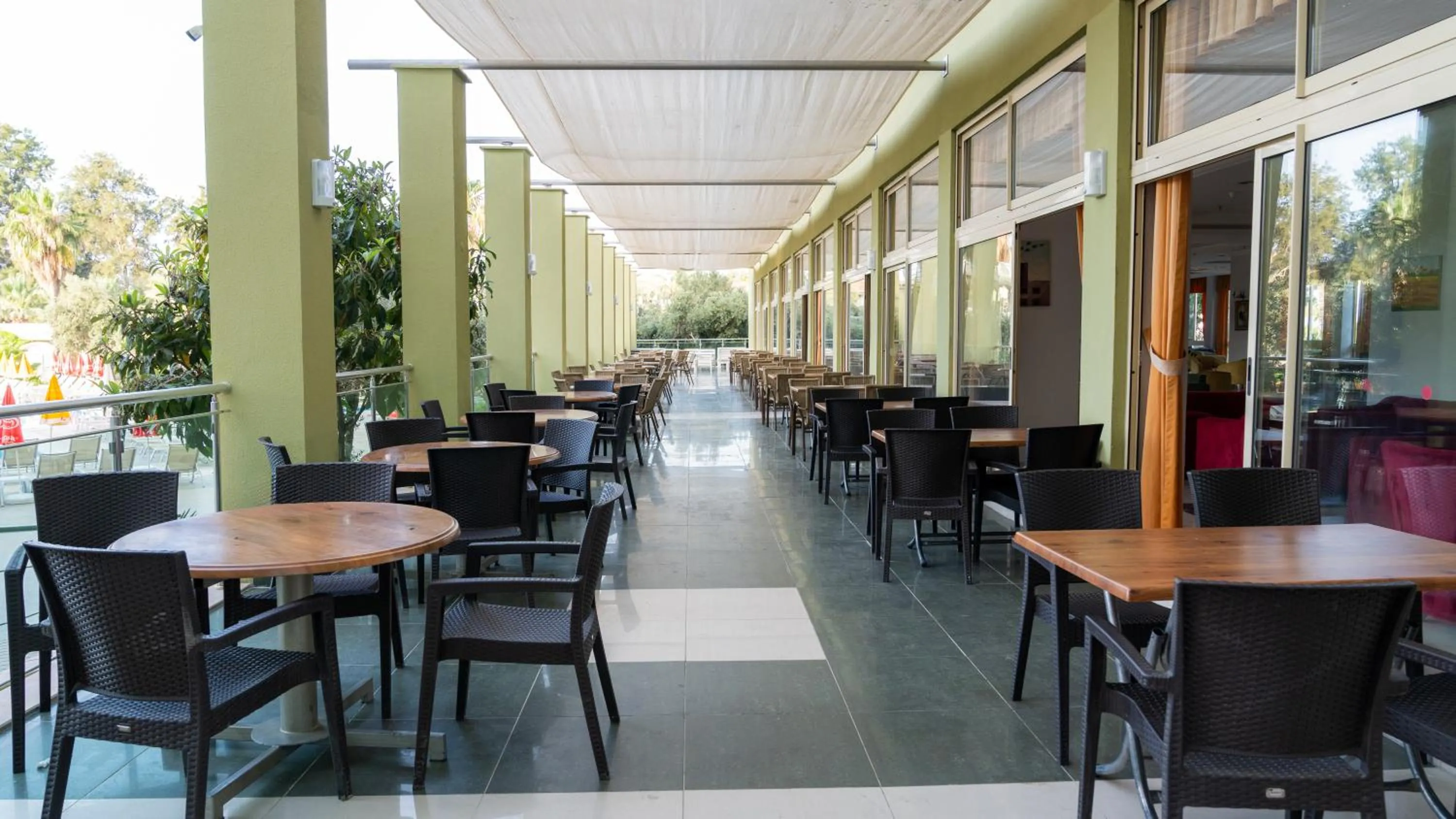 Restaurant/places to eat in Miarosa Konakli Garden