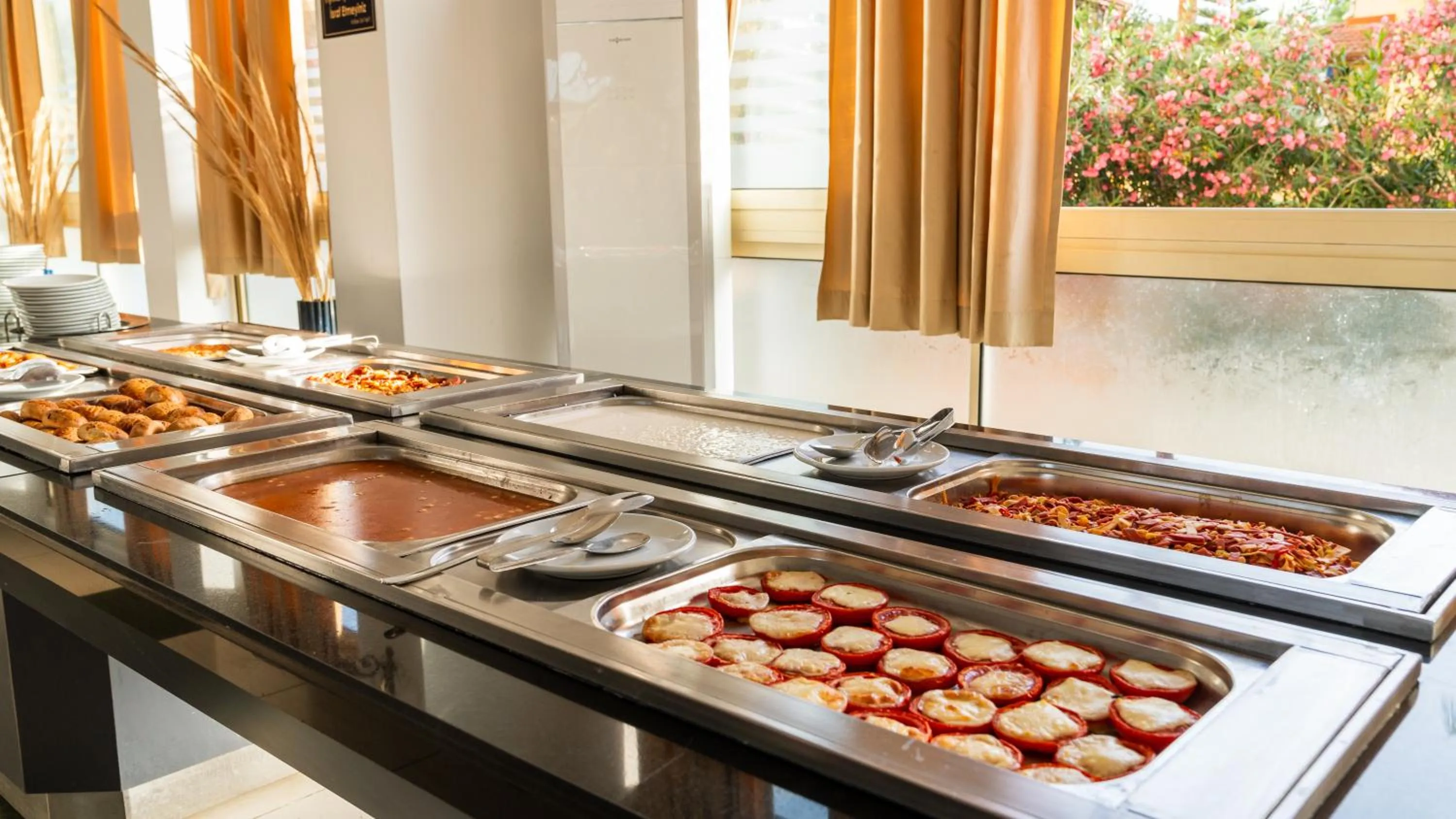 Food in Miarosa Konakli Garden