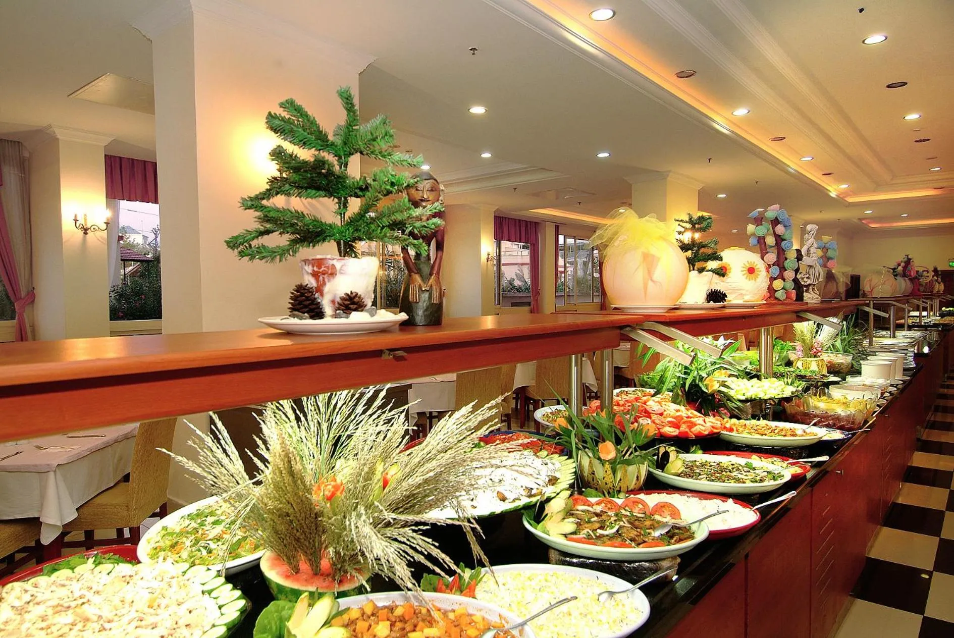 Restaurant/places to eat in Miarosa Konakli Garden