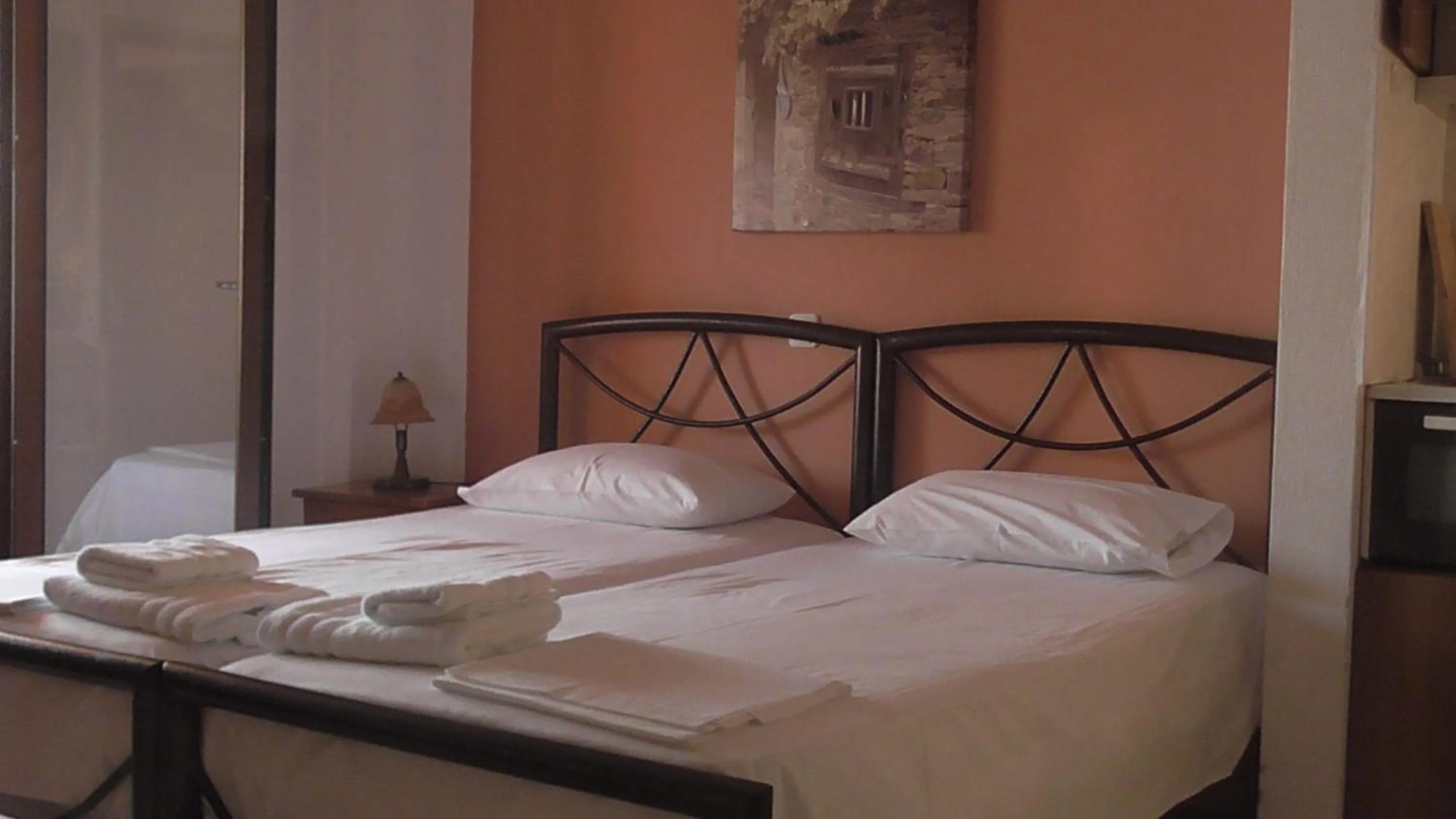 Bed in Studios Tripiti