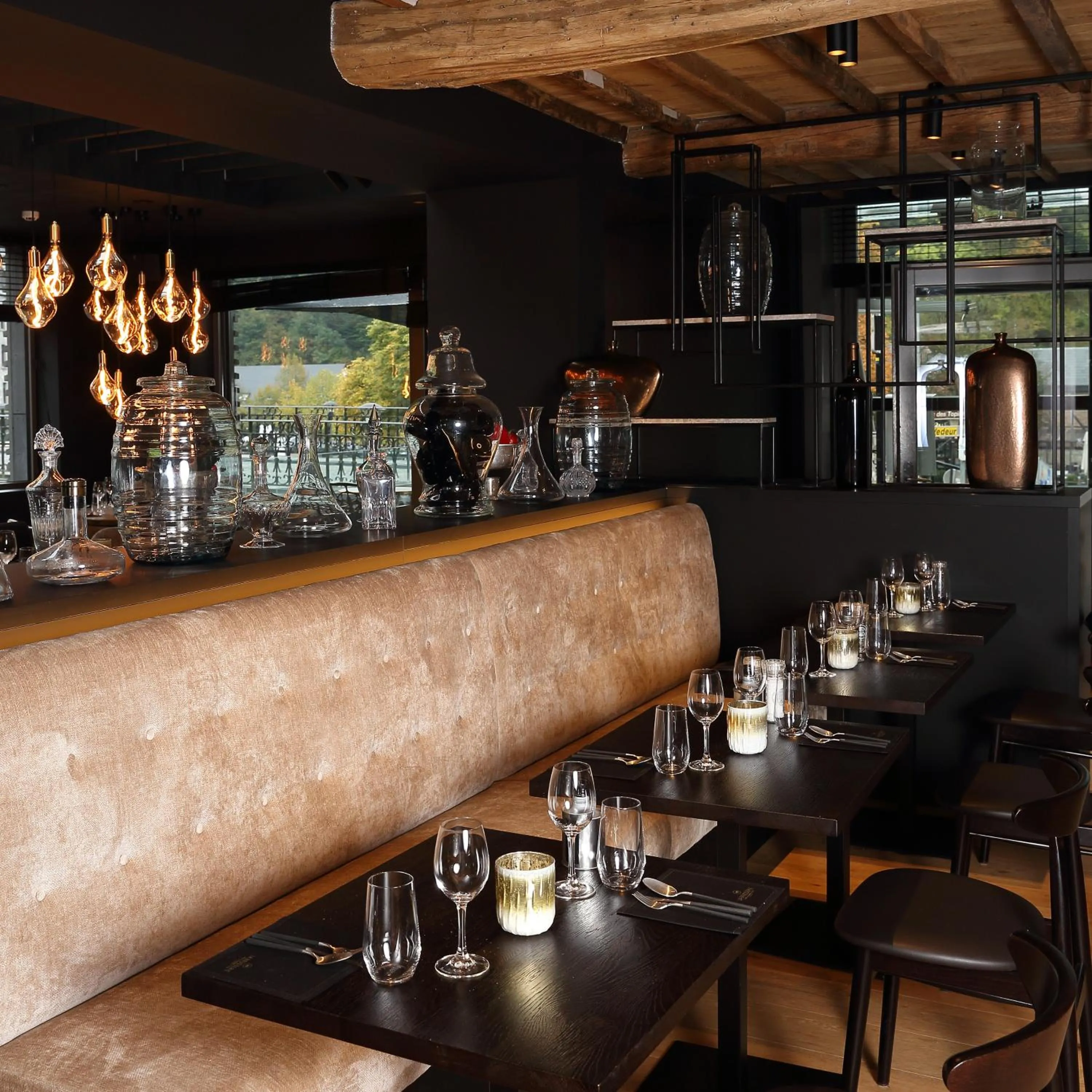 Restaurant/places to eat in Hotel Sanglier