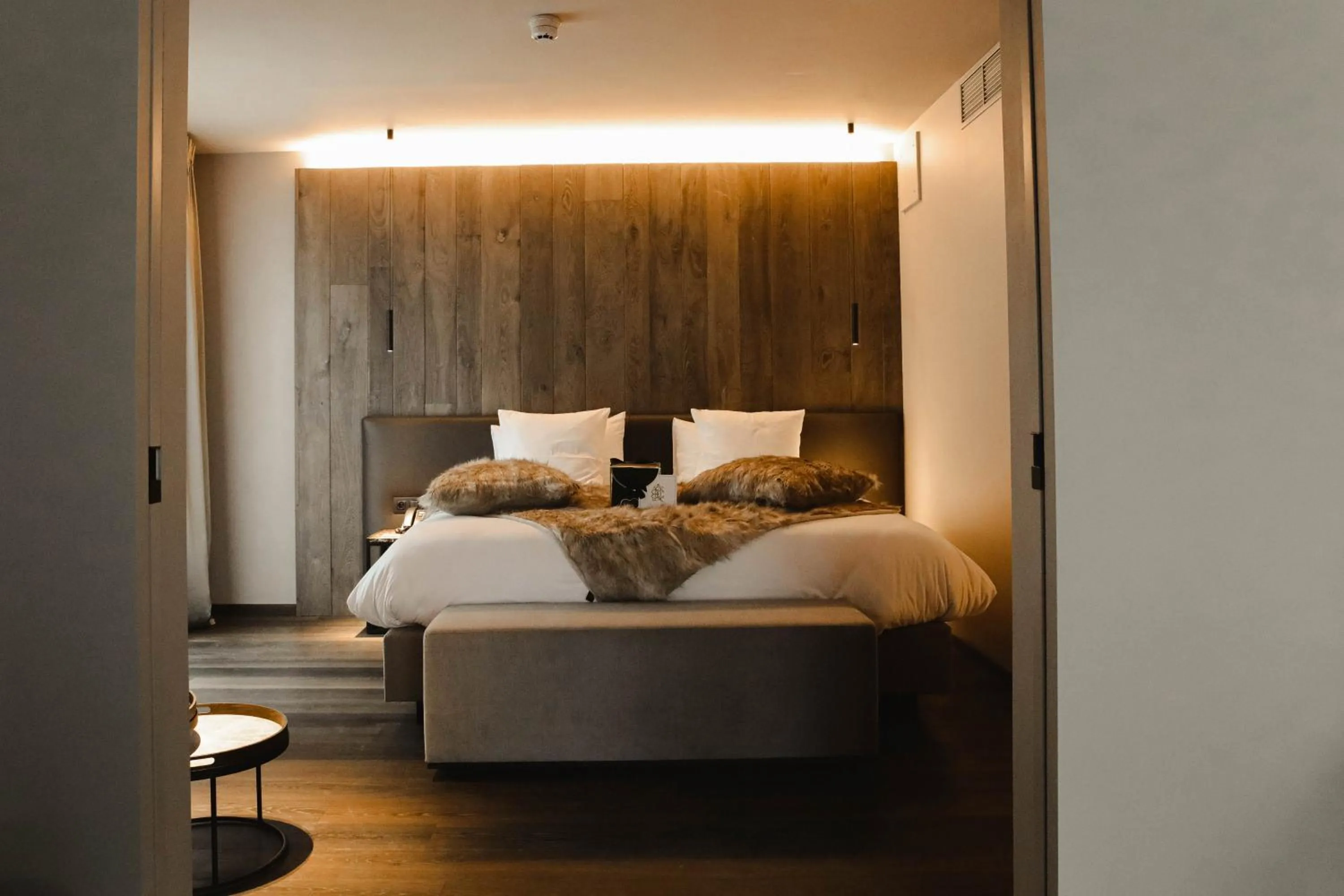 Bed in Hotel Sanglier