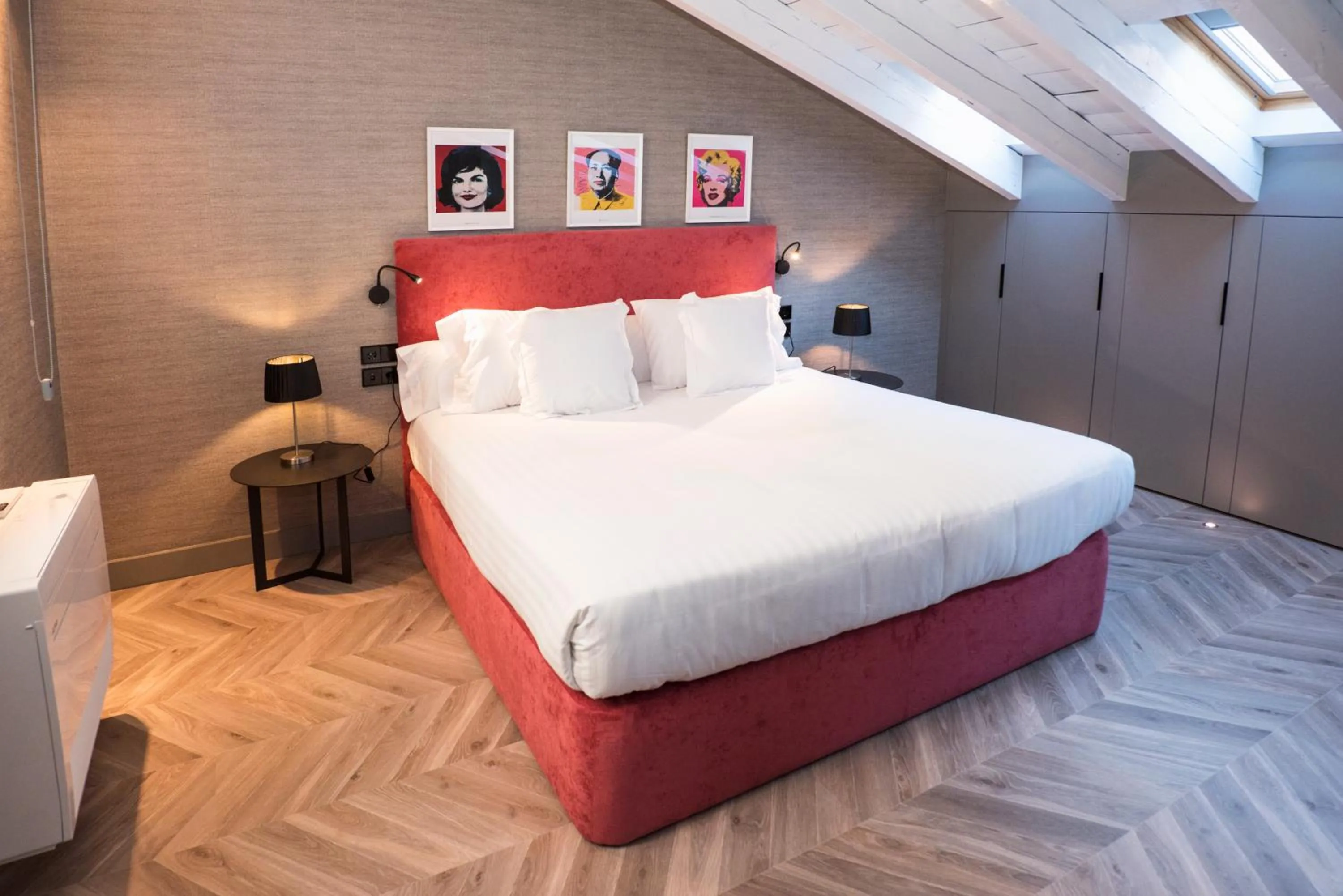 Bedroom, Bed in Palacio Salvetti Suites