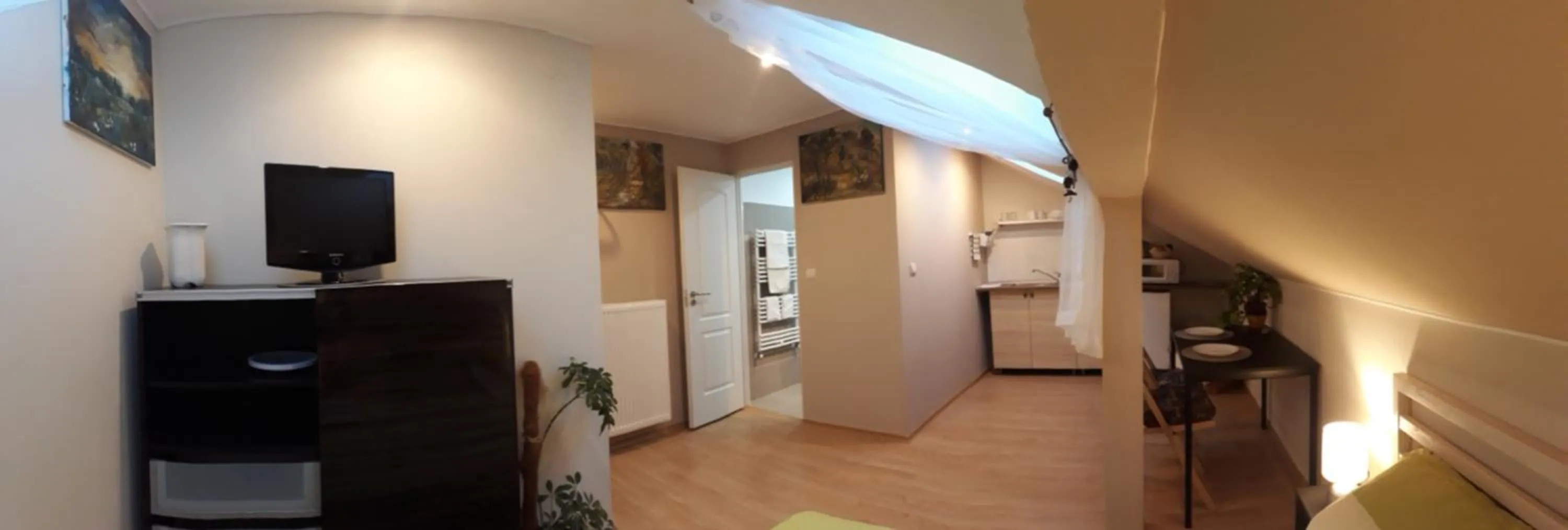 Kitchen or kitchenette in Hédi Vendégház Eger