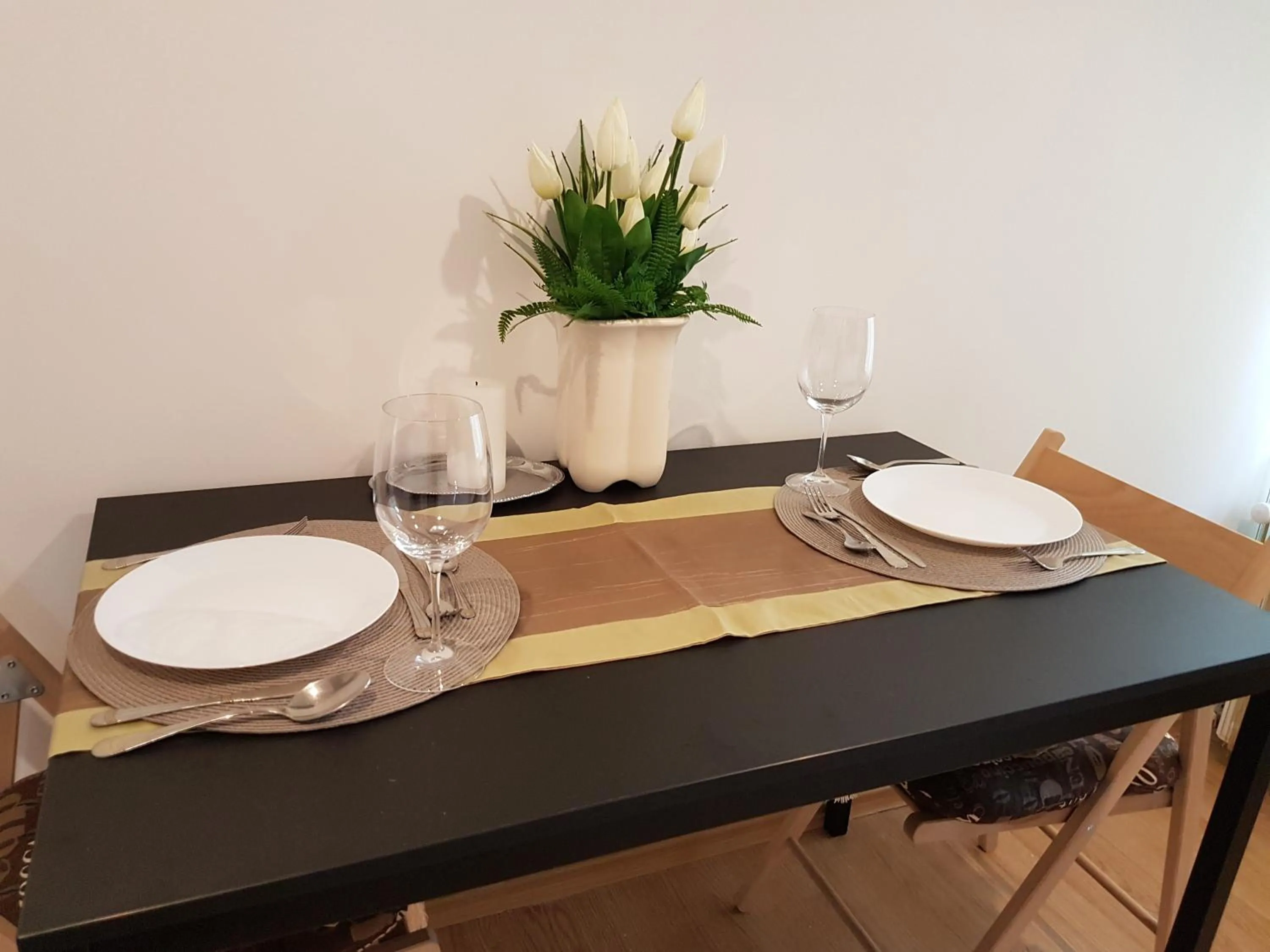 Dining area in Hédi Vendégház Eger