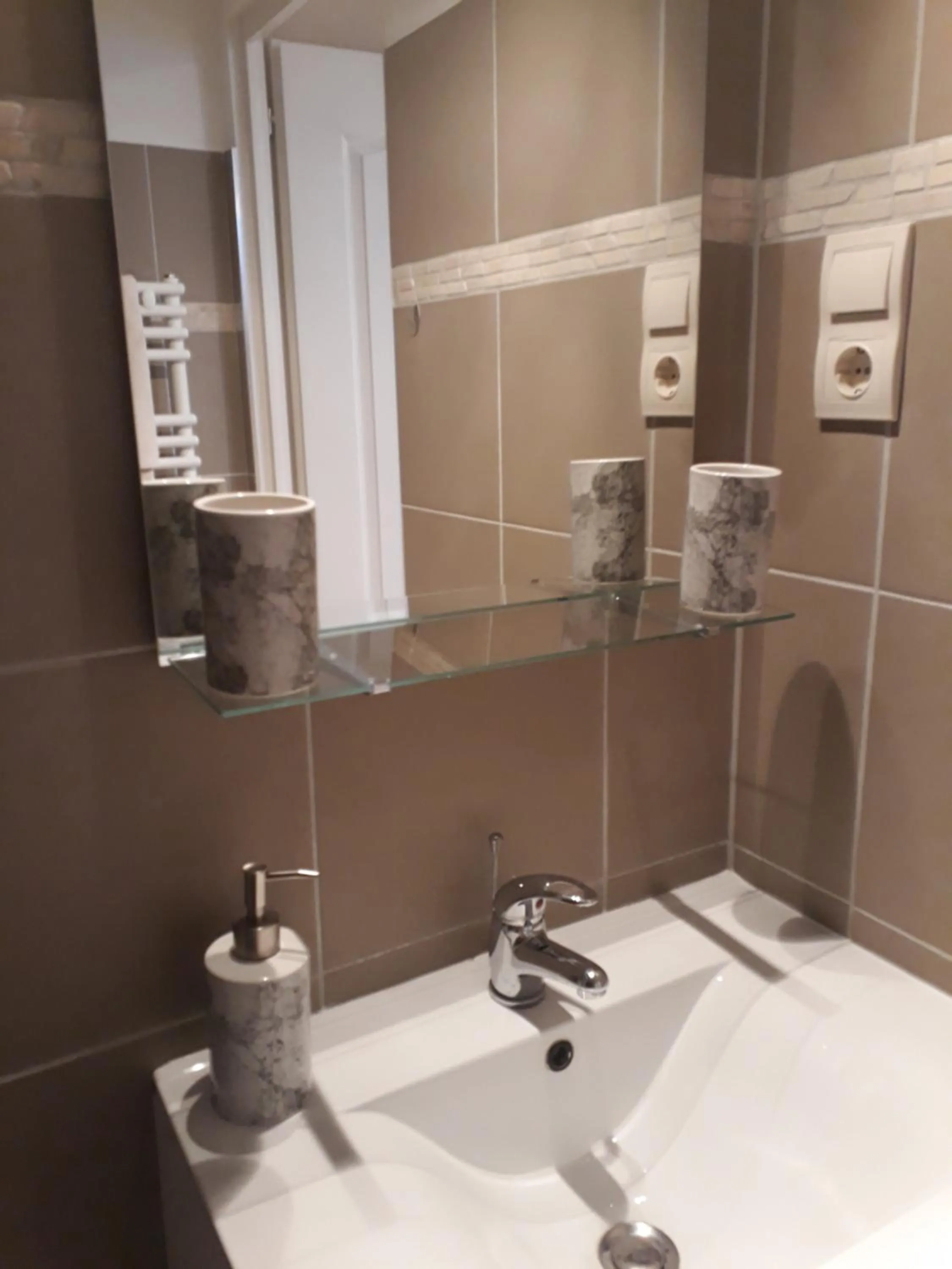 Bathroom in Hédi Vendégház Eger