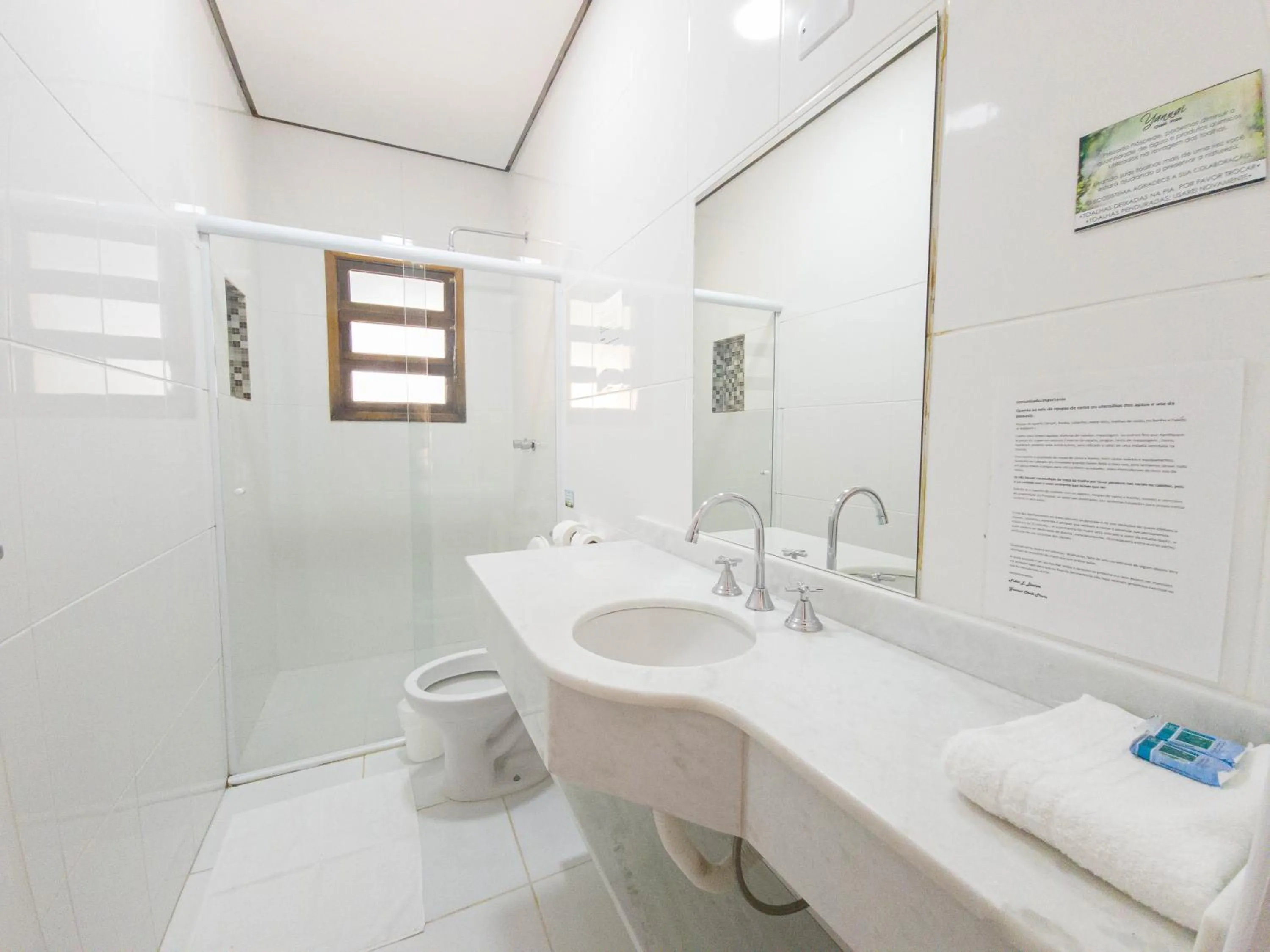 Shower in Yannai Chalé Praia