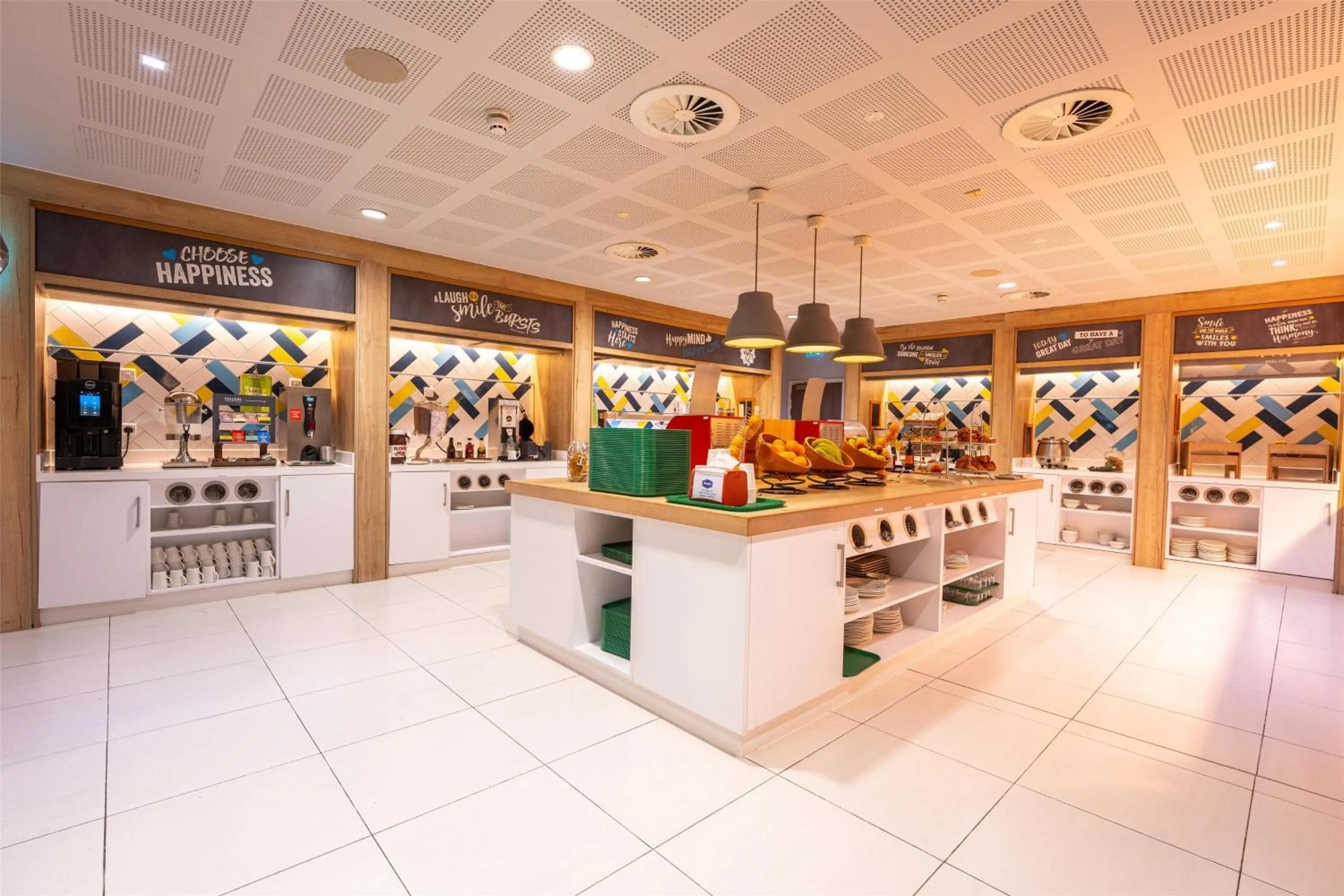 Breakfast in Hampton By Hilton Bristol Airport