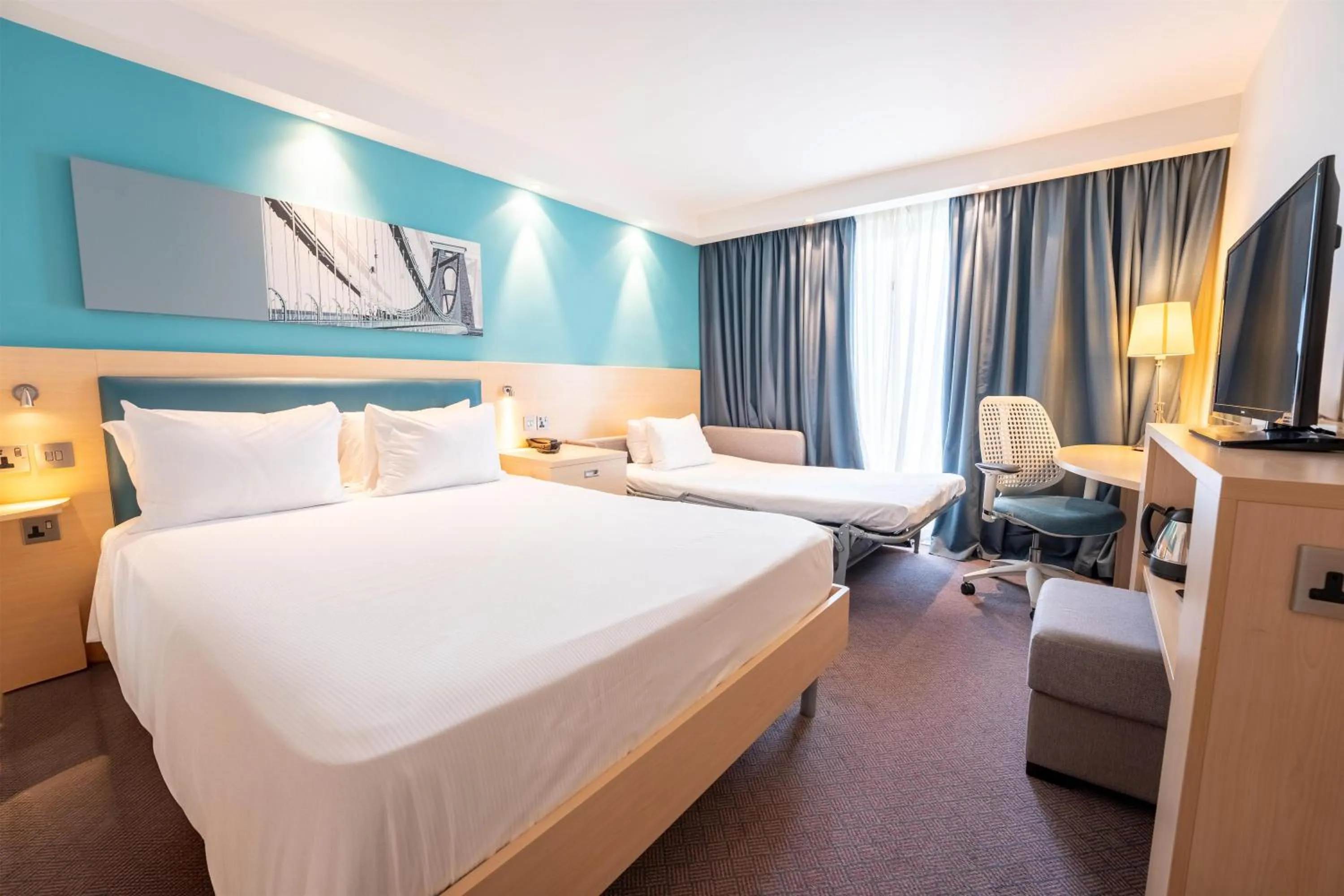 Bed in Hampton By Hilton Bristol Airport