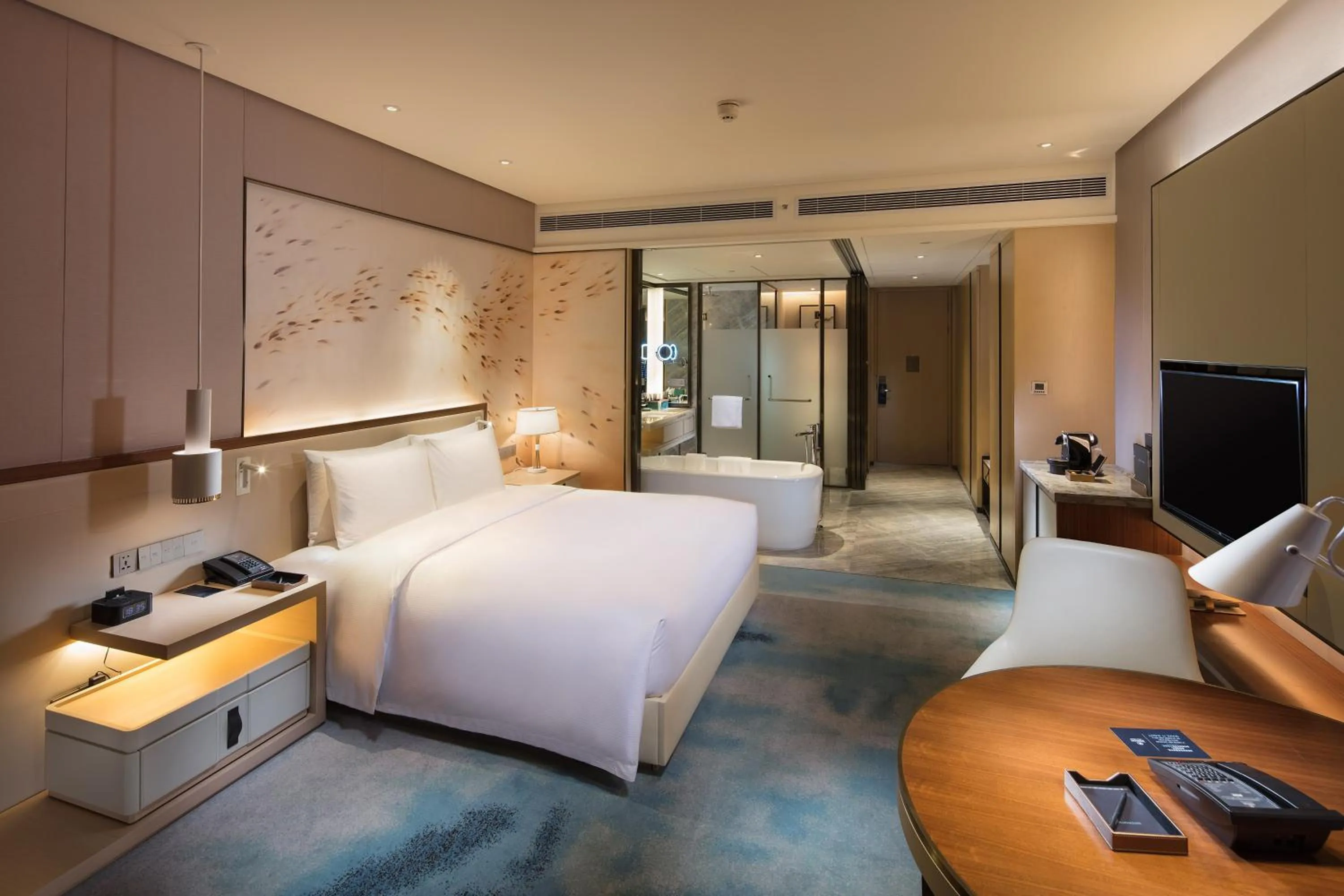 Bed in Hilton Quanzhou Riverside