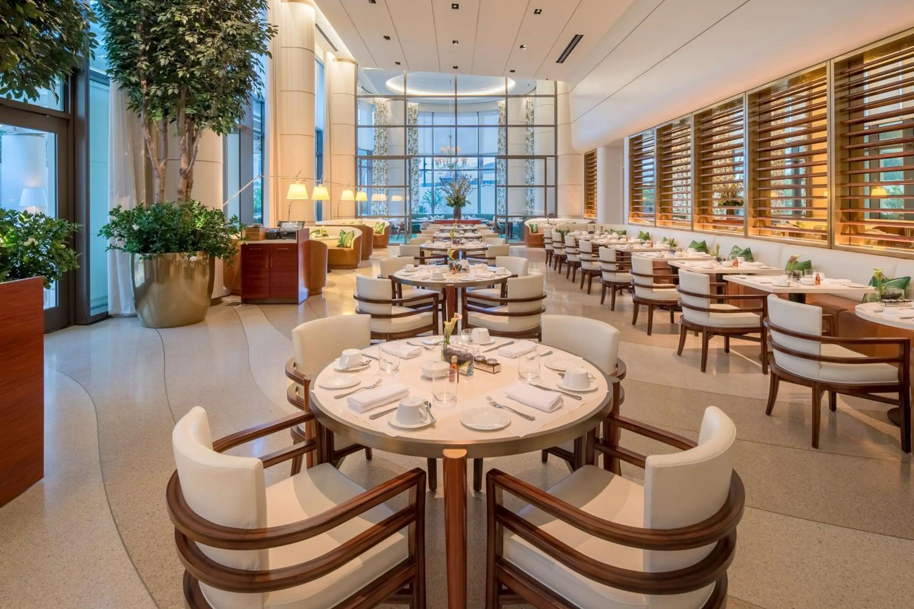Restaurant/places to eat in Waldorf Astoria Beverly Hills