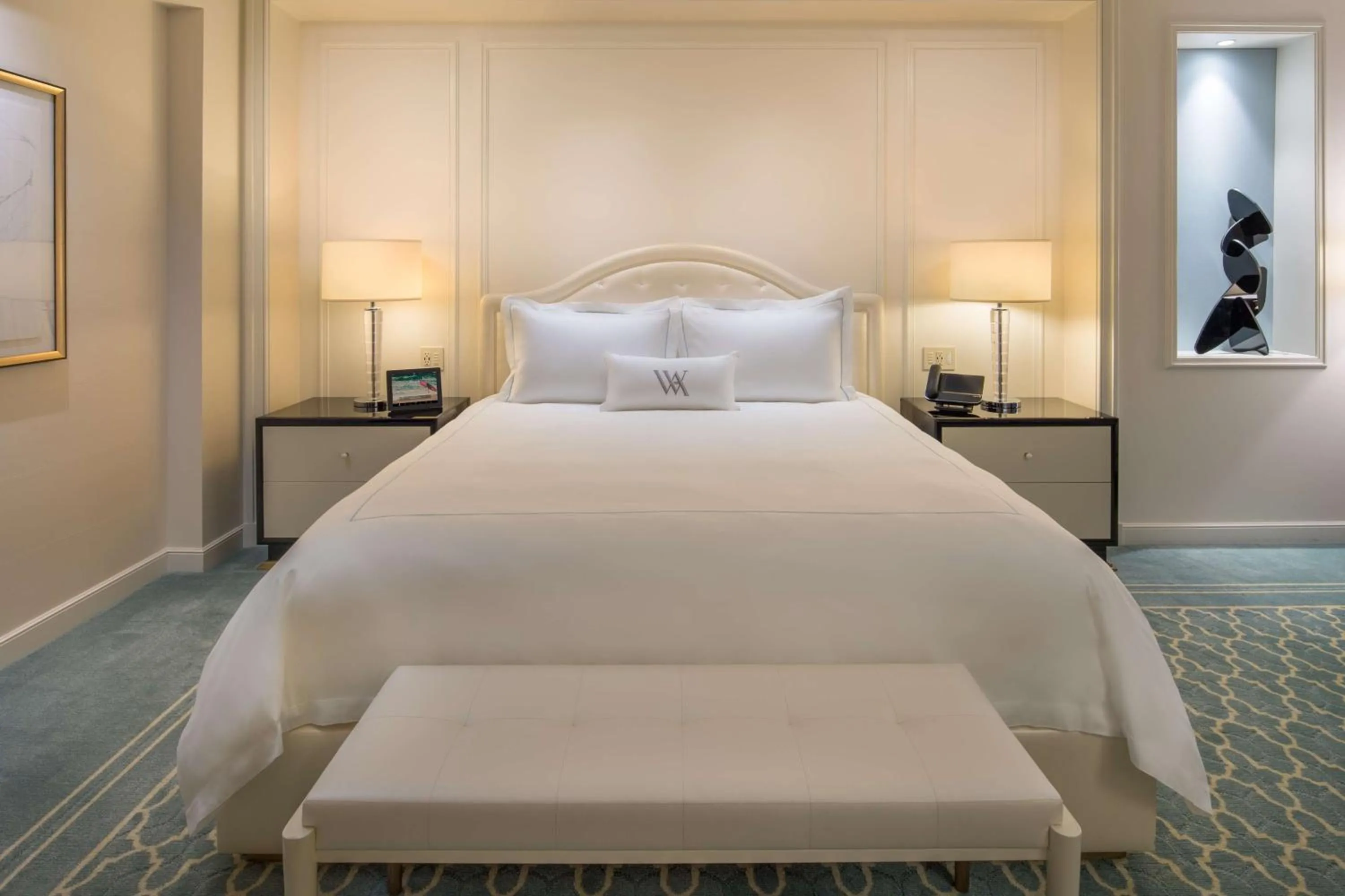 Bed in Waldorf Astoria Beverly Hills