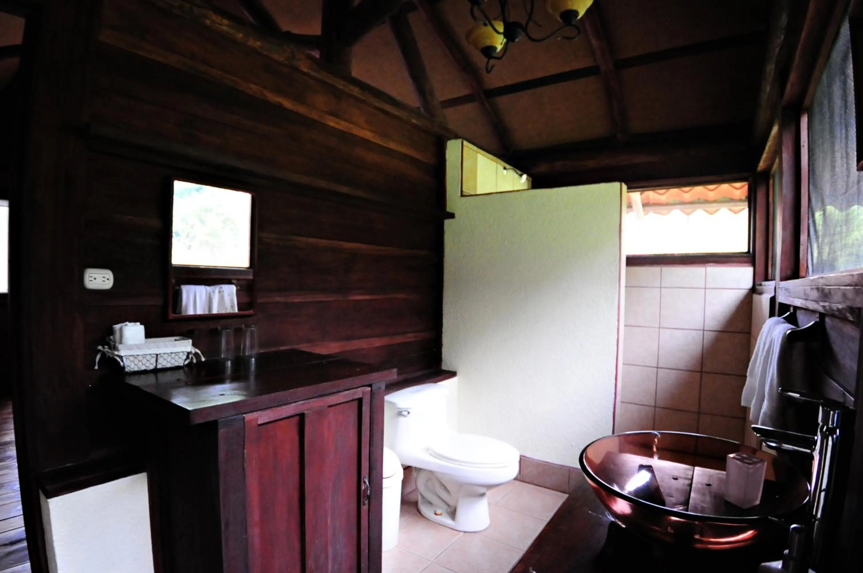 Bathroom in La Anita Rain Forest