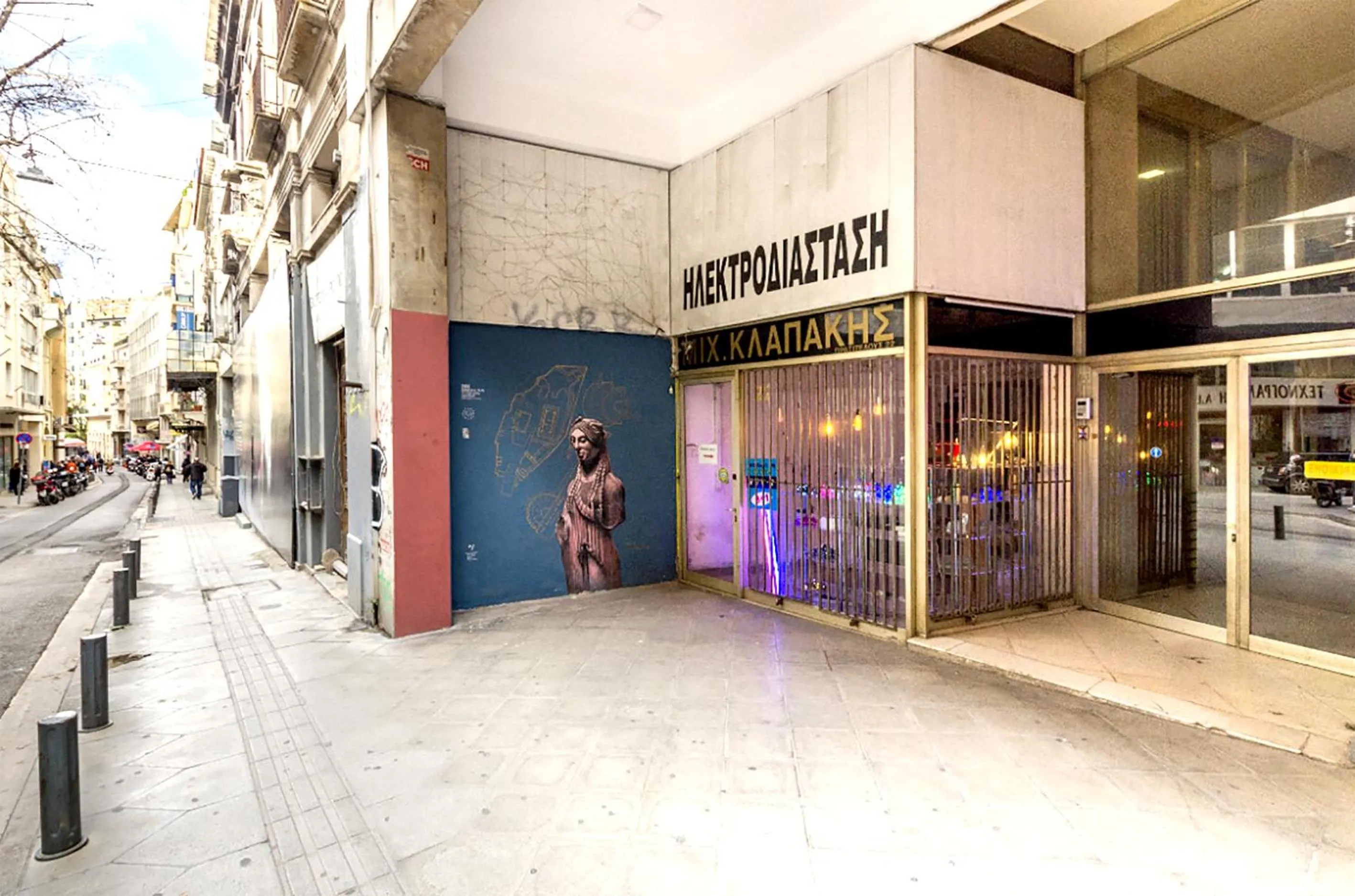 Property building in Emerald Suite