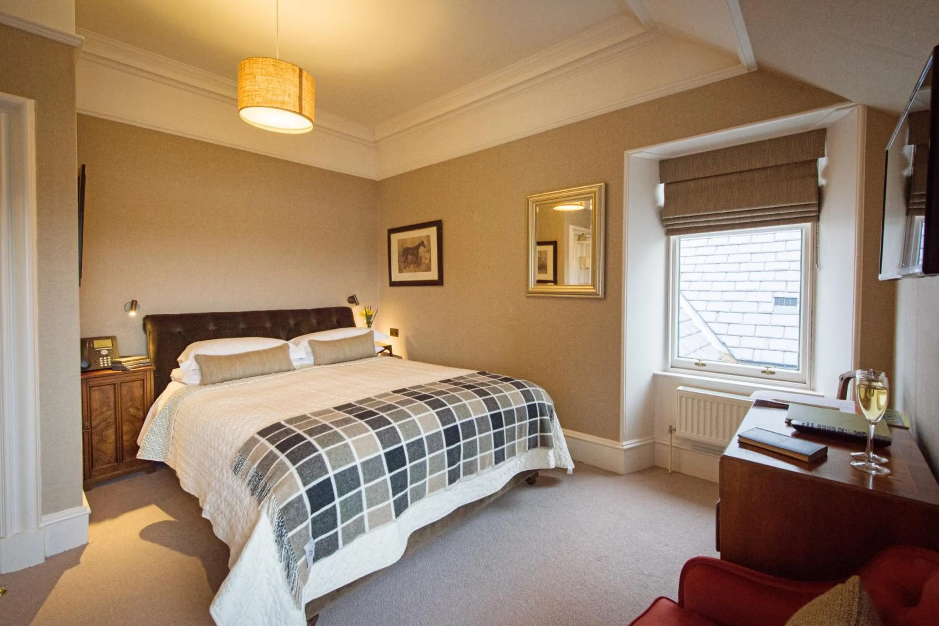 Classic Double or Twin Room - single occupancy in Douneside House