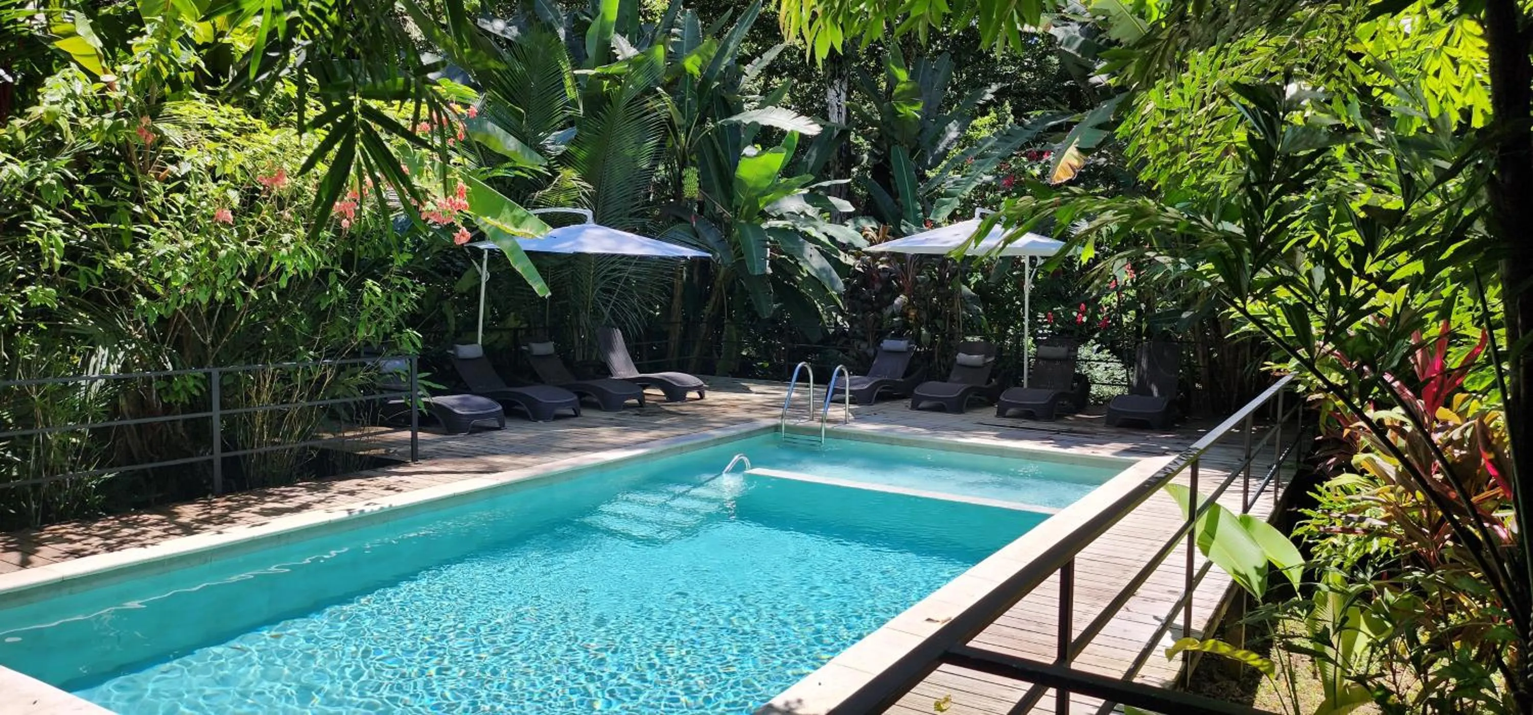 Swimming pool in Boutique Hotel y Spa Tangara Azul