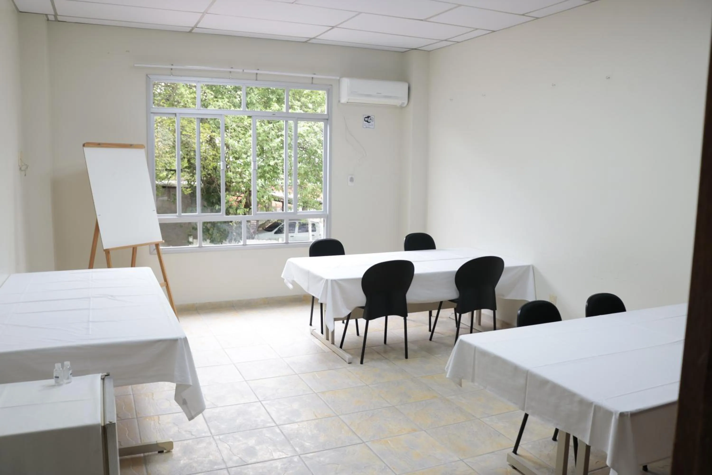 Meeting/conference room in Soratur Hotel & Coworking