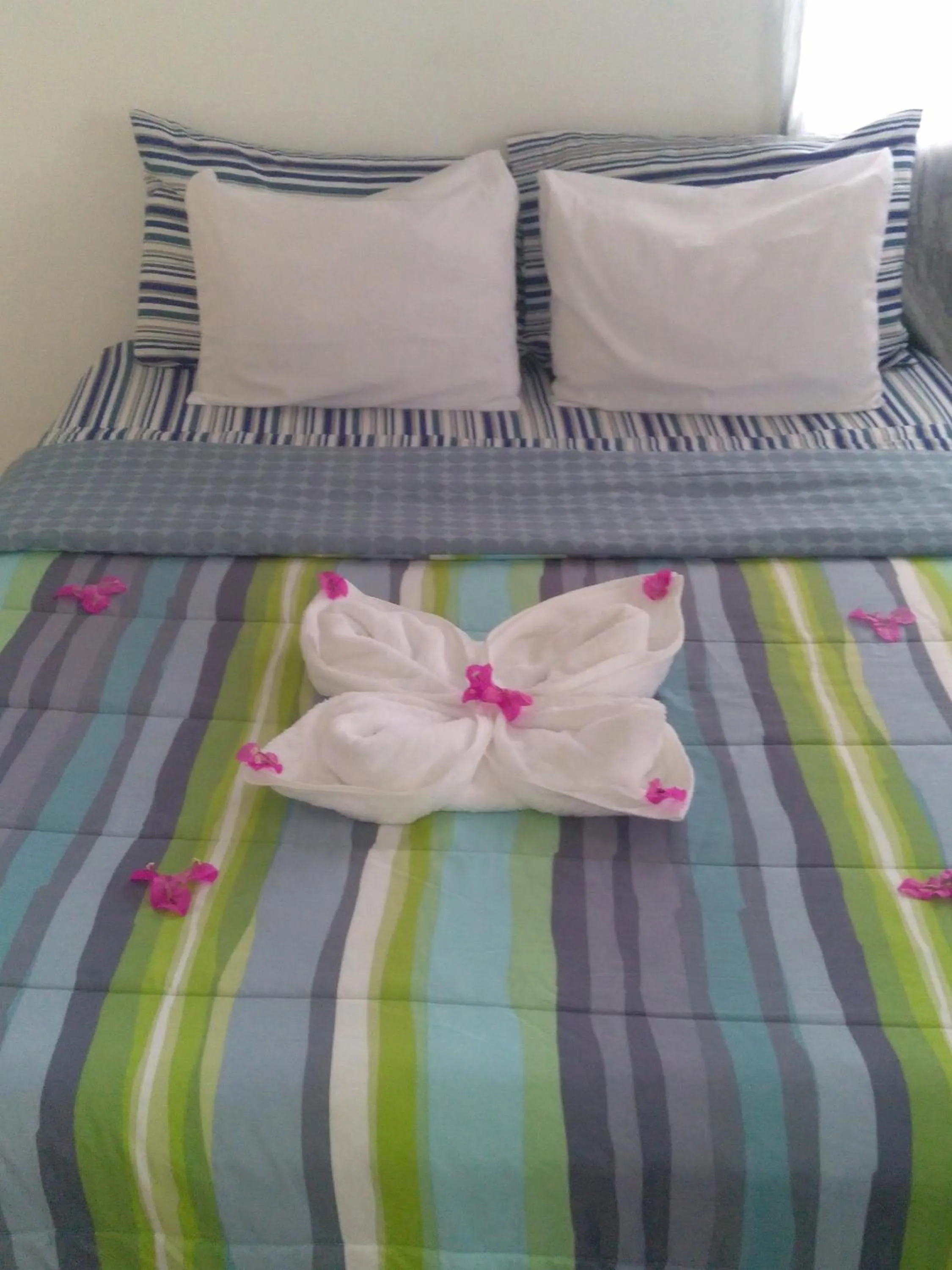 Bedroom, Bed in Caribbean Dream Vacation Property CD1