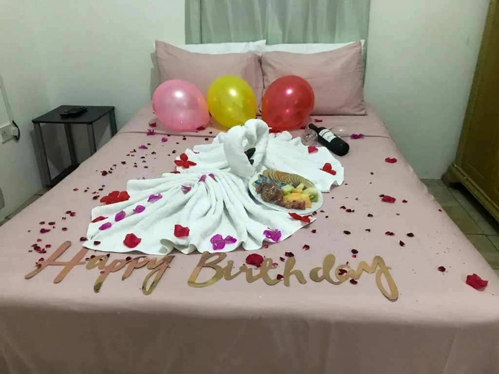 Bed in Caribbean Dream Vacation Property CD1