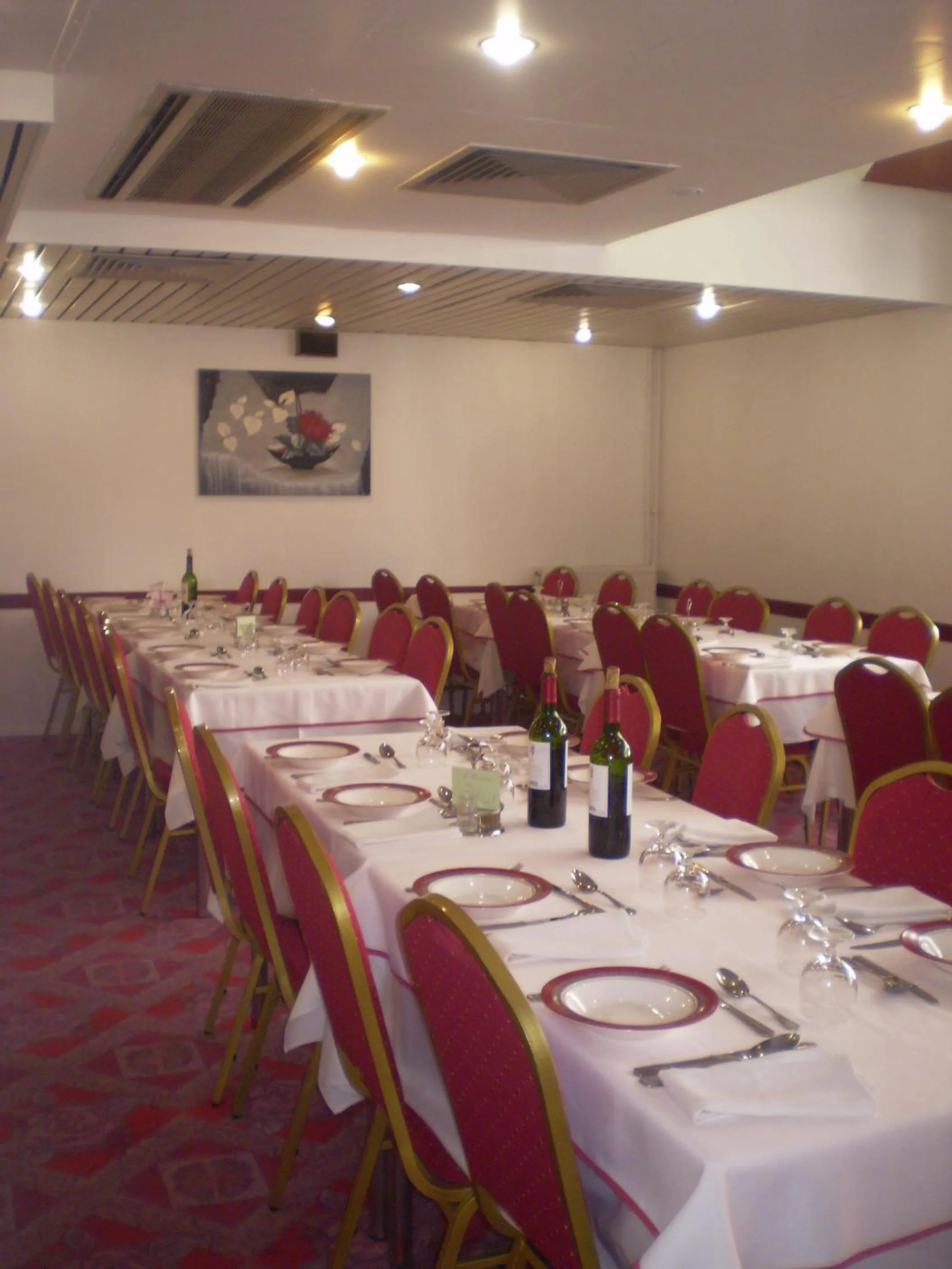 Restaurant/places to eat in Hôtel de Paris