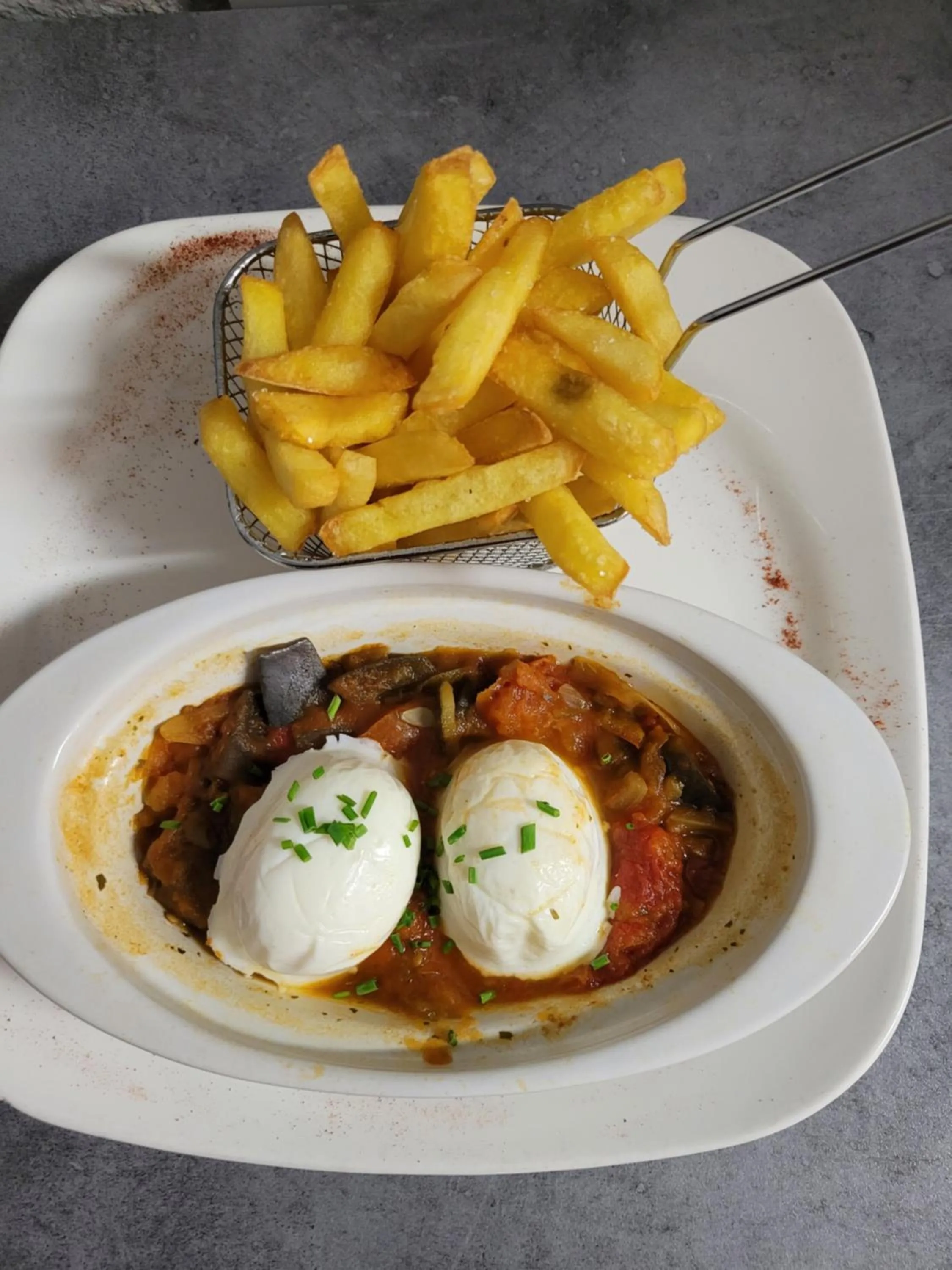 Restaurant/places to eat in Hôtel de Paris