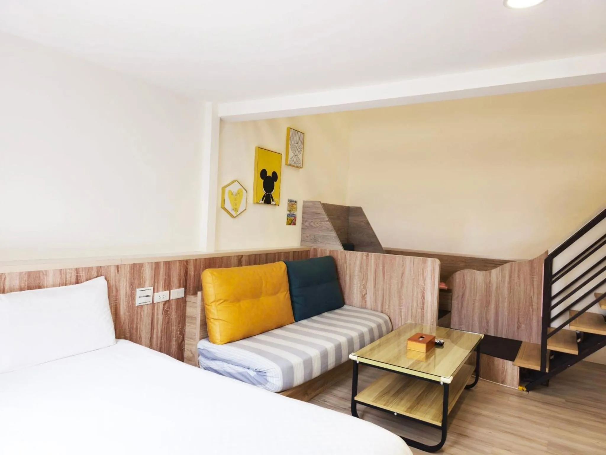 Bed in Happiness Yes Inn