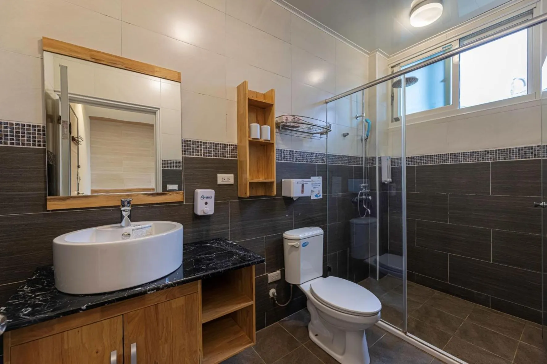 Bathroom in Happiness Yes Inn