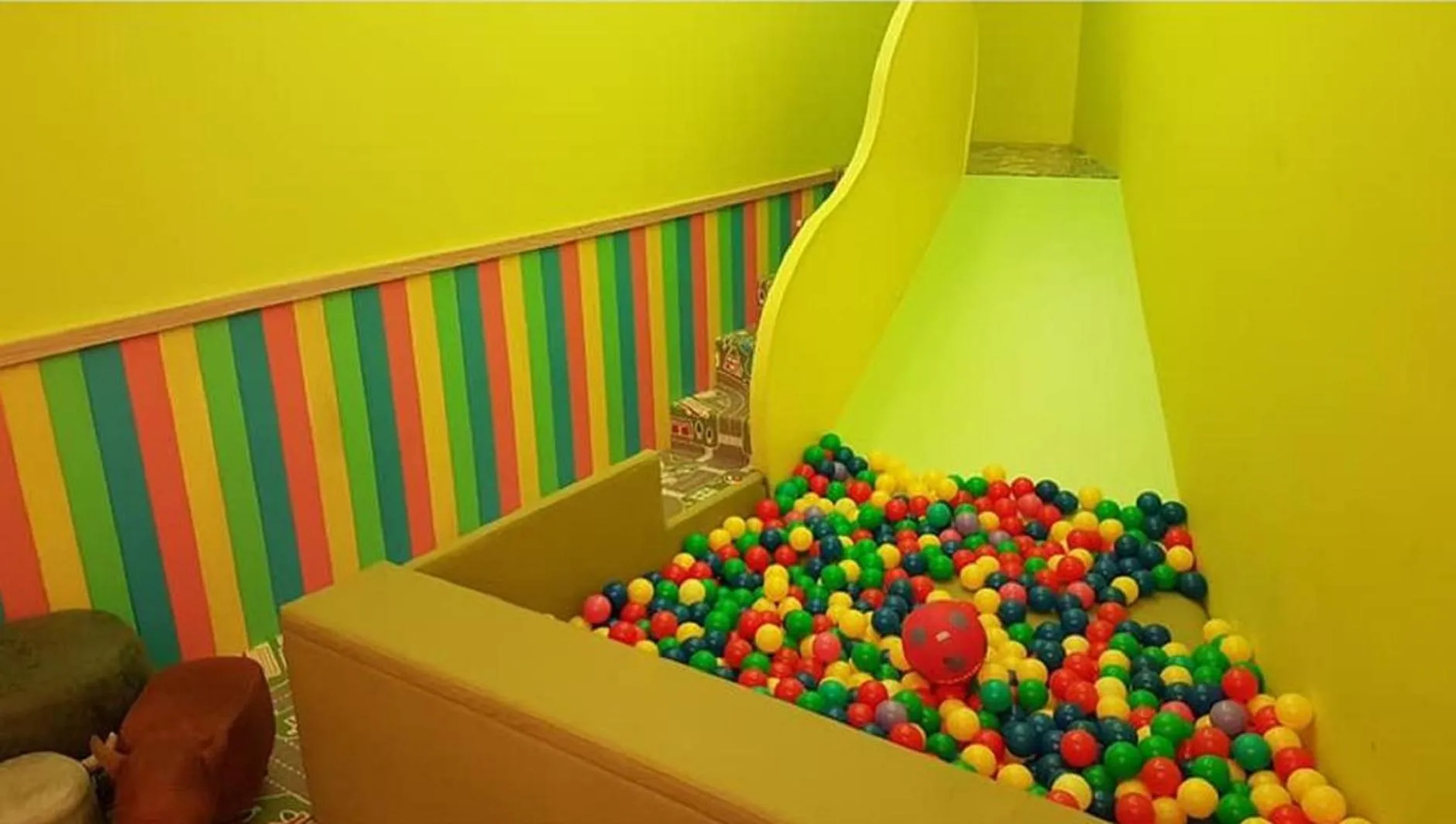 Children play ground in Happiness Yes Inn