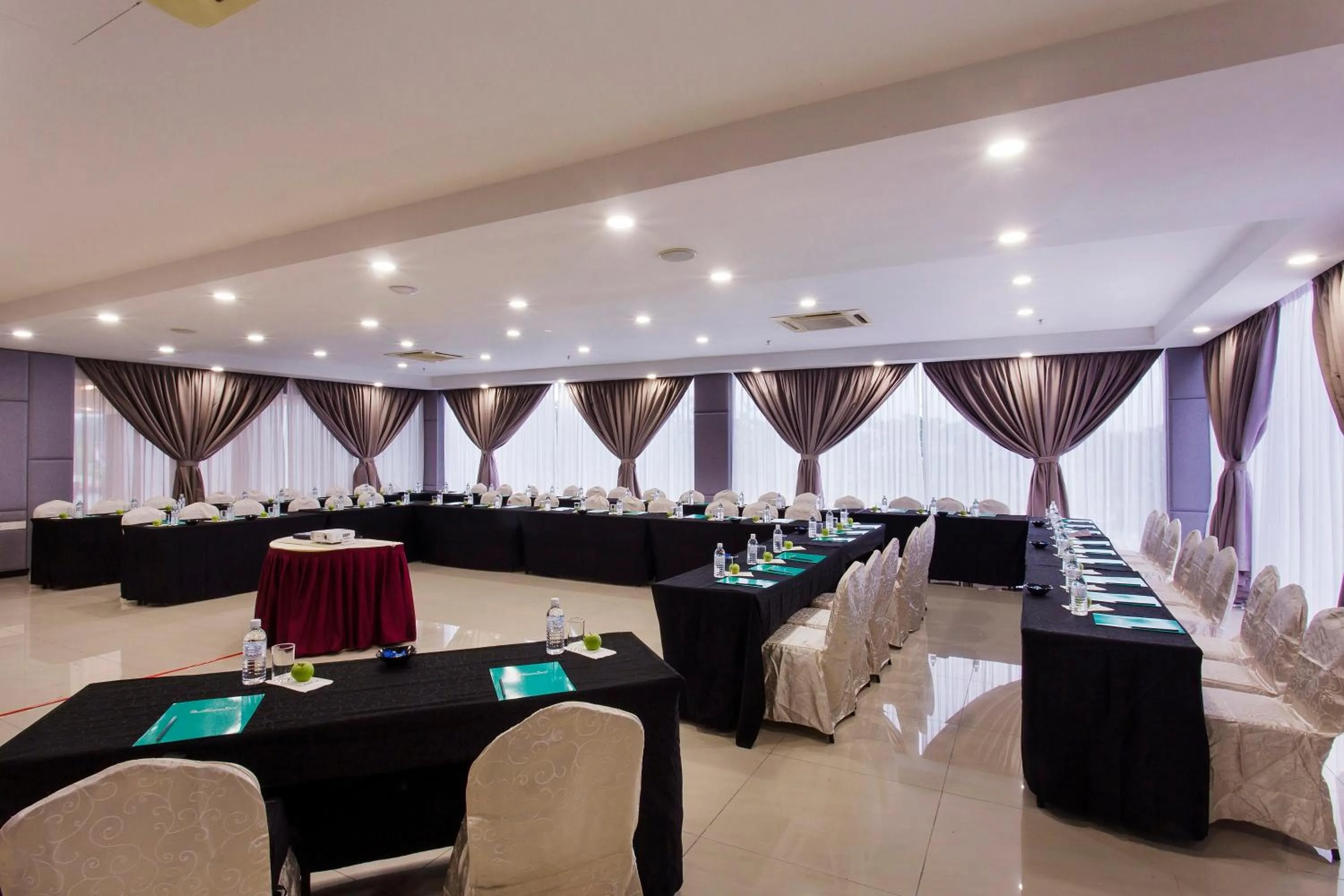 Meeting/conference room in Amansari Hotel Nusajaya