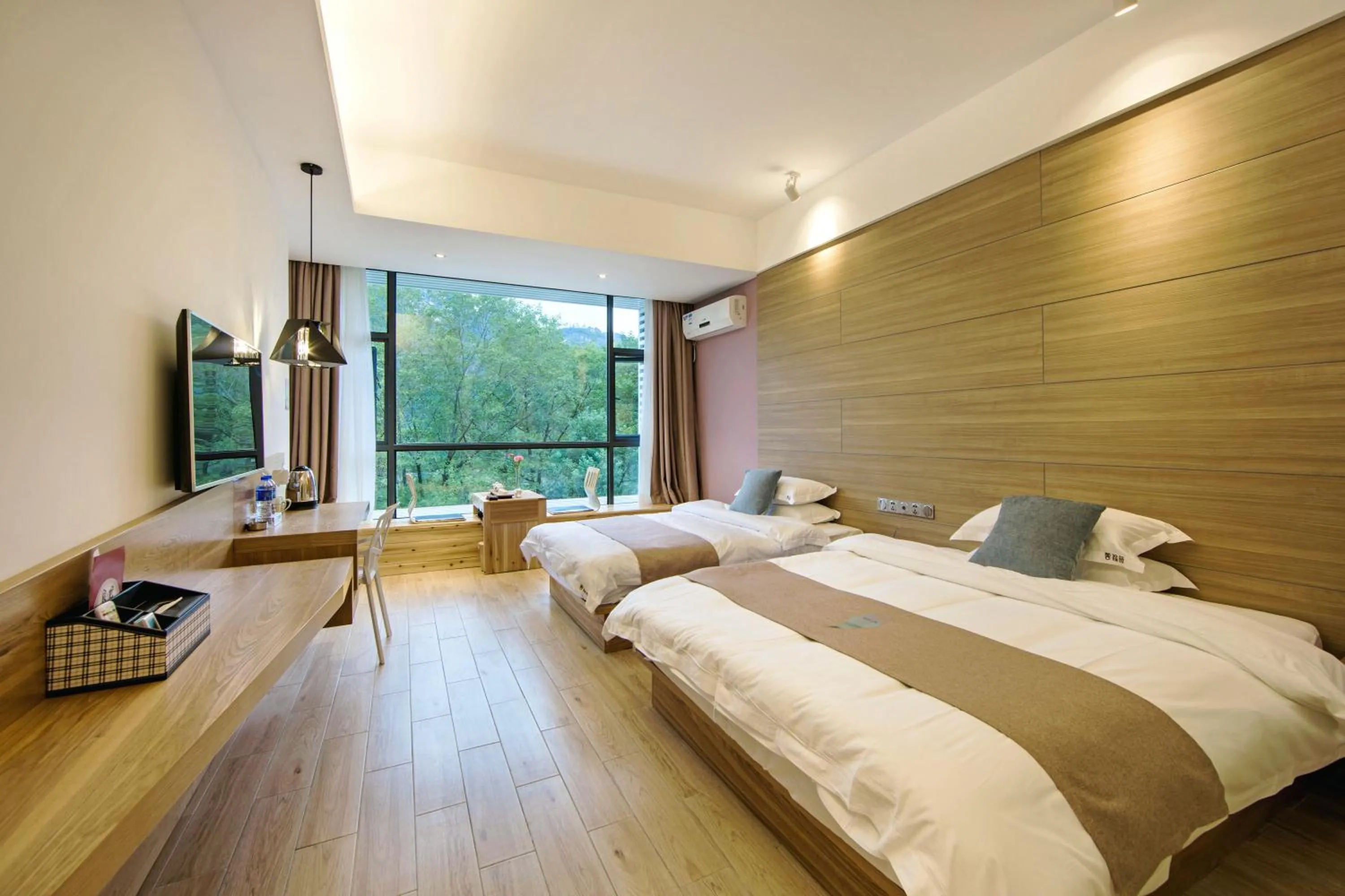 Photo of the whole room, Bed in Ancient Street No.5 Youth Chic Hotel