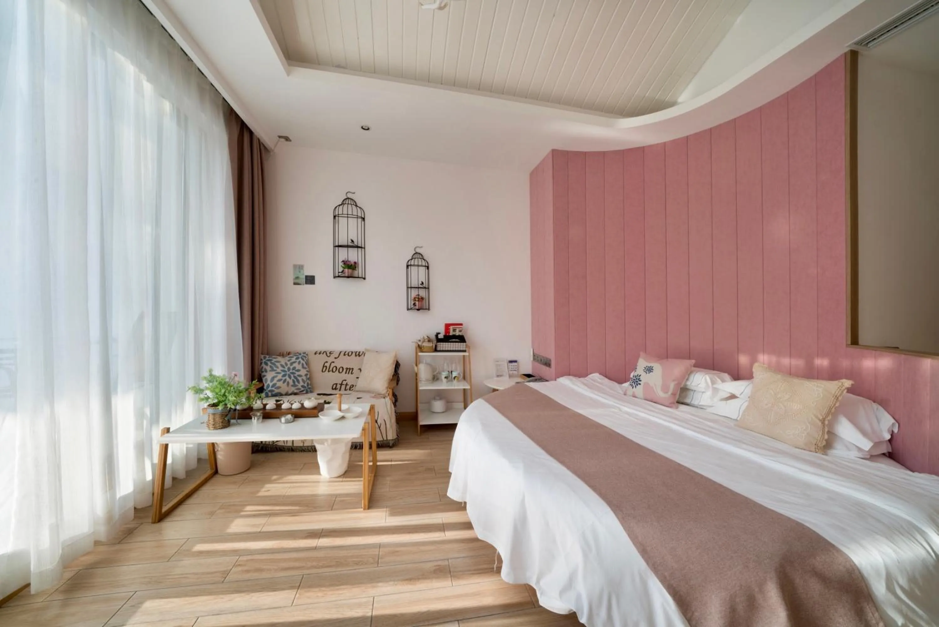 Photo of the whole room, Bed in Ancient Street No.5 Youth Chic Hotel