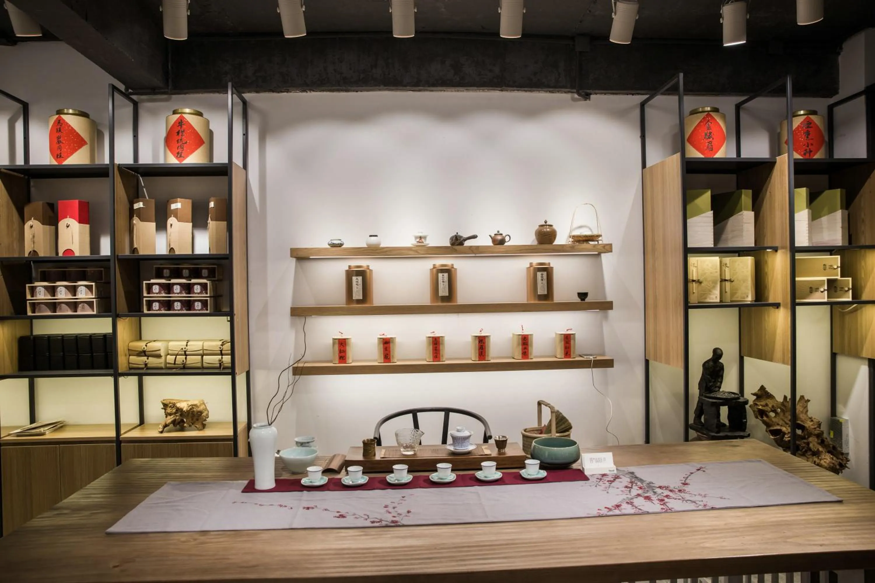 On-site shops in Ancient Street No.5 Youth Chic Hotel