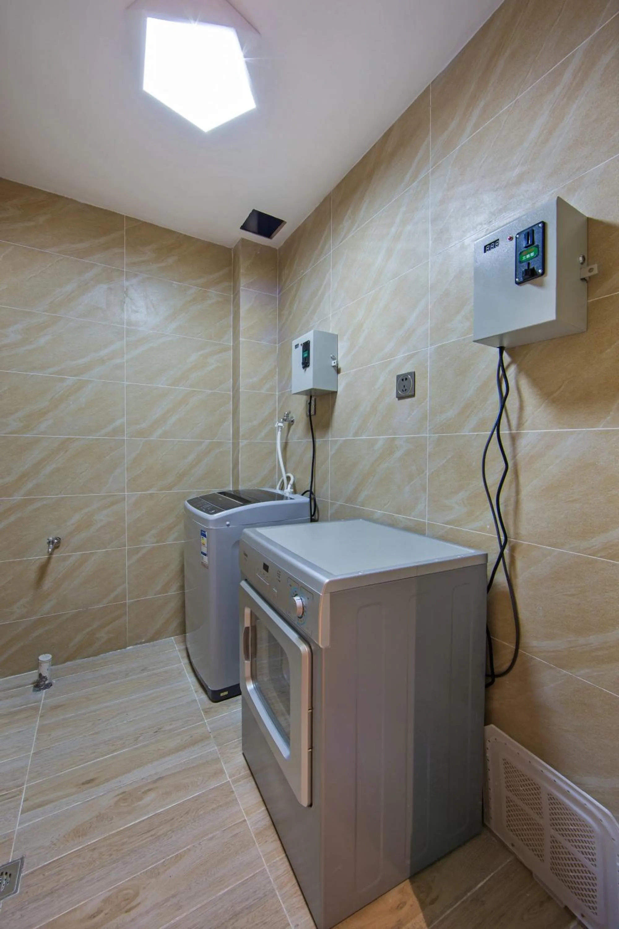 Other in Ancient Street No.5 Youth Chic Hotel