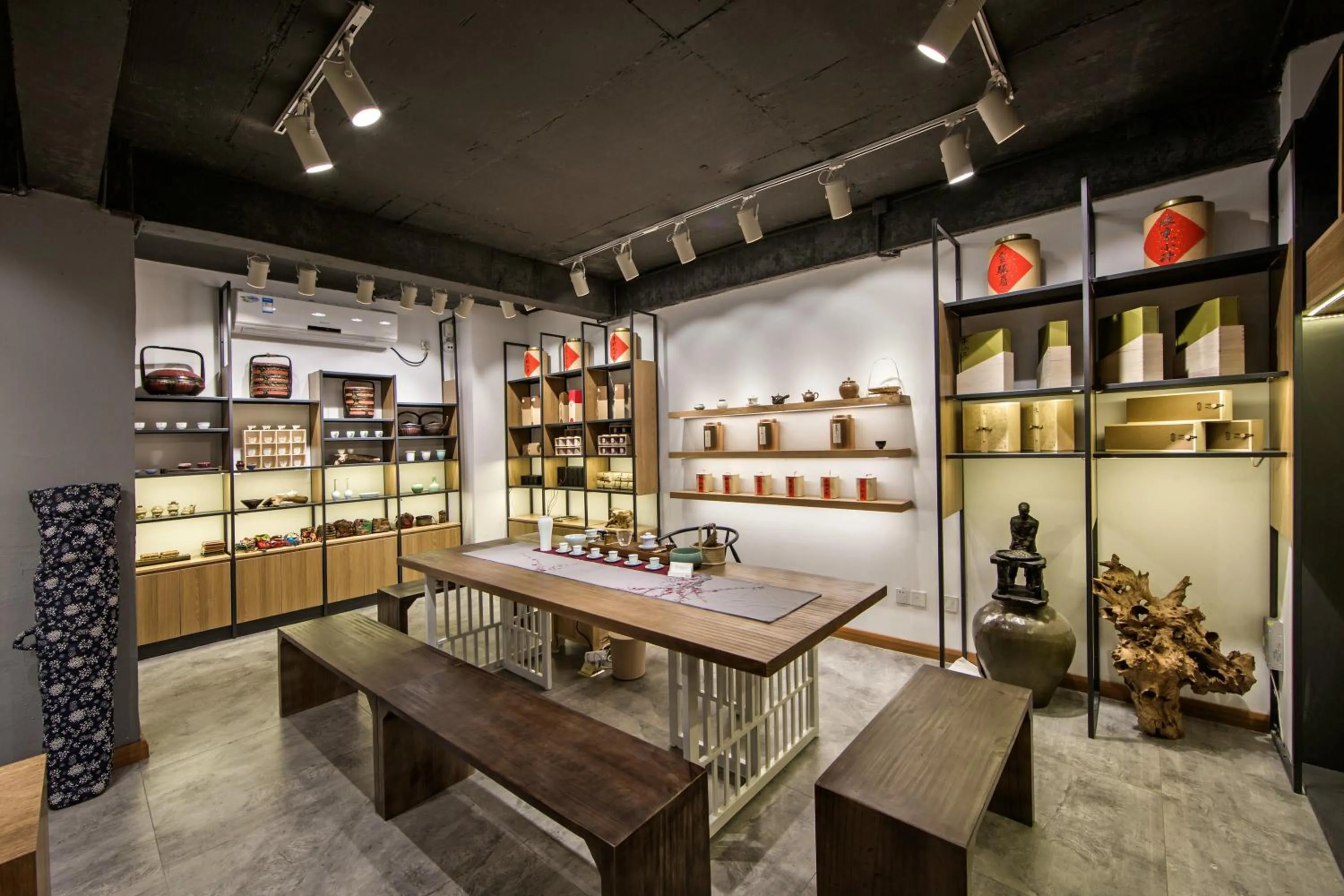 On-site shops in Ancient Street No.5 Youth Chic Hotel