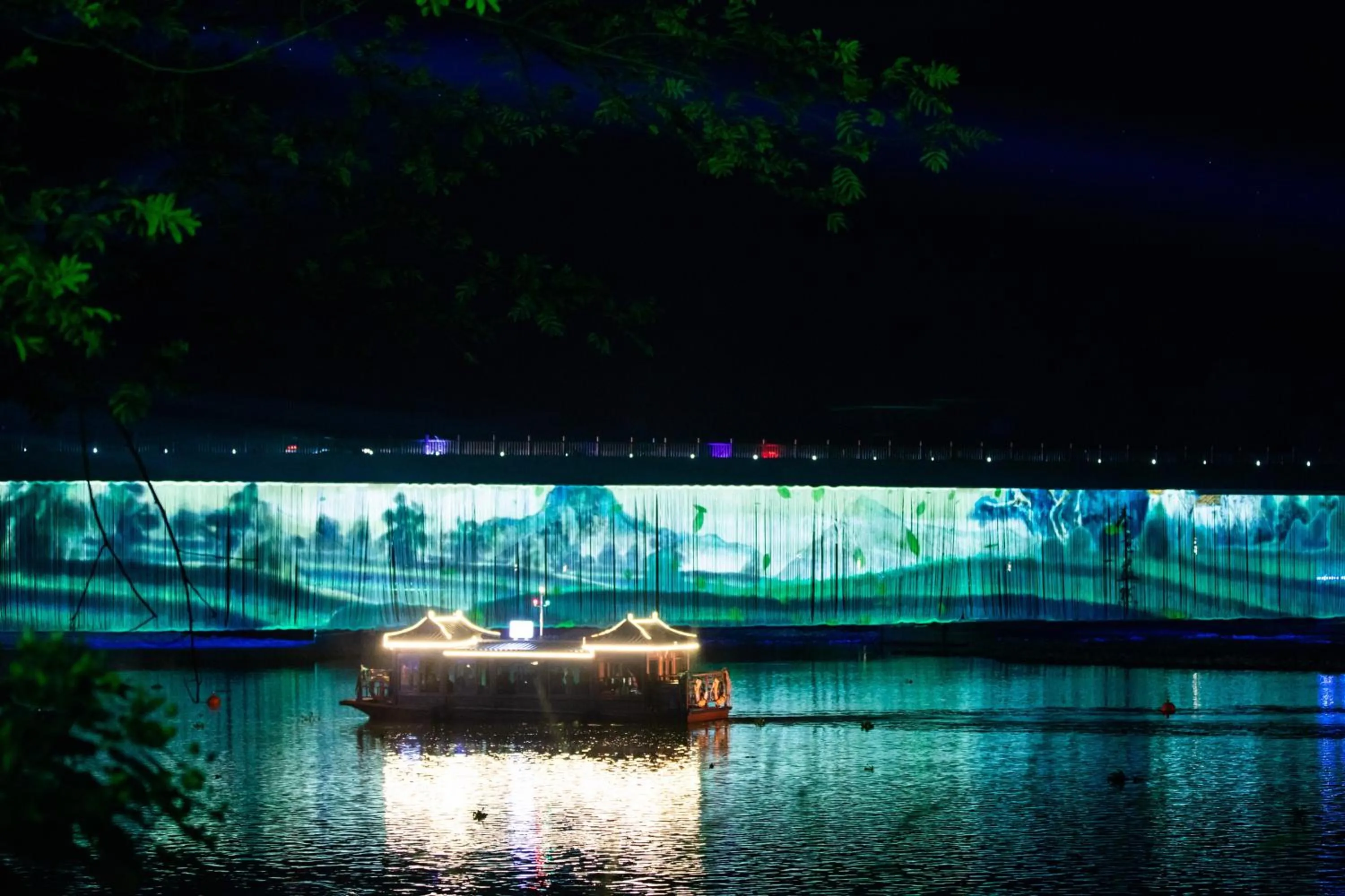 Night in Ancient Street No.5 Youth Chic Hotel