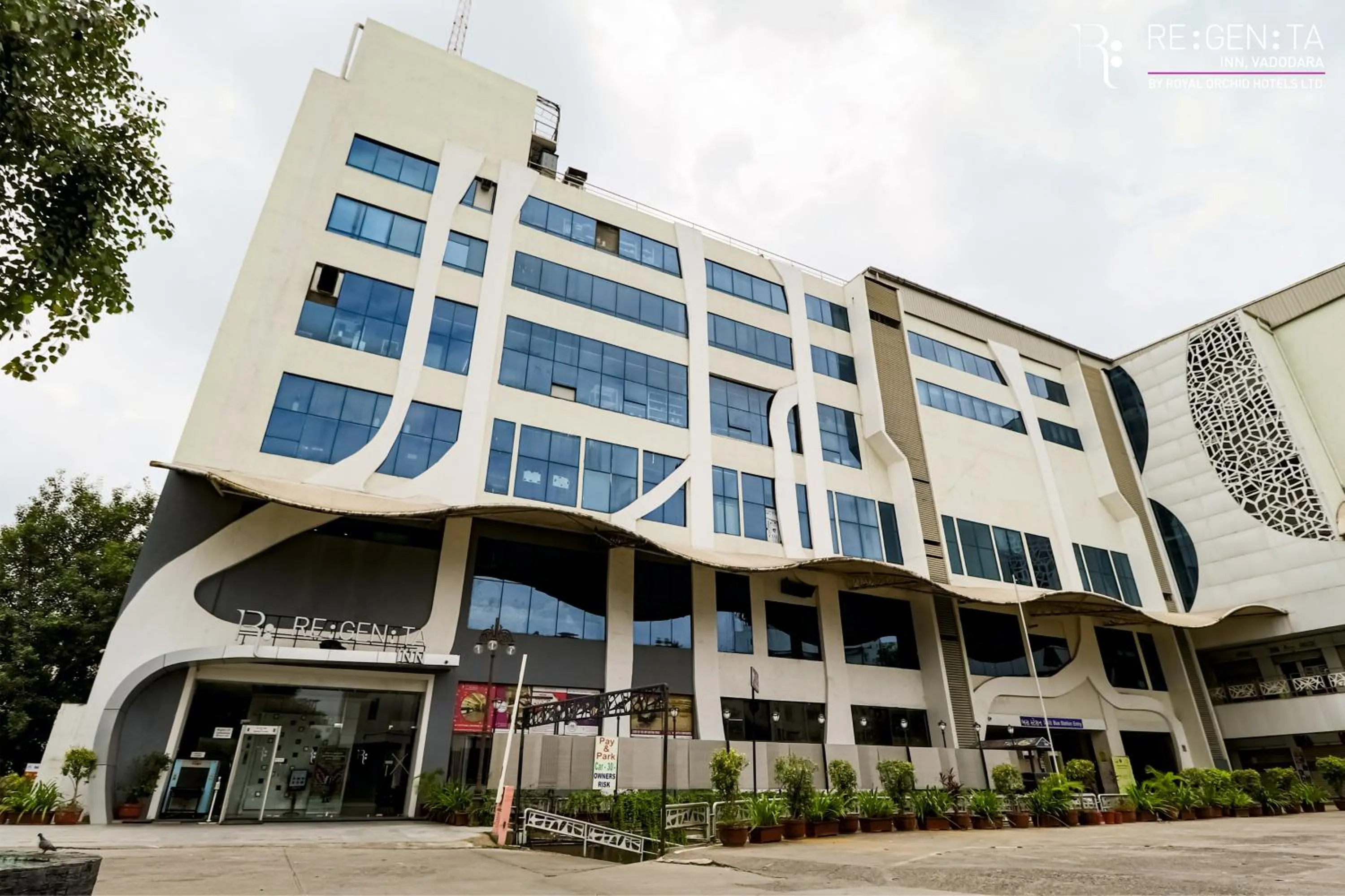 Property building in Regenta Inn Vadodara, 500m from Railway Station