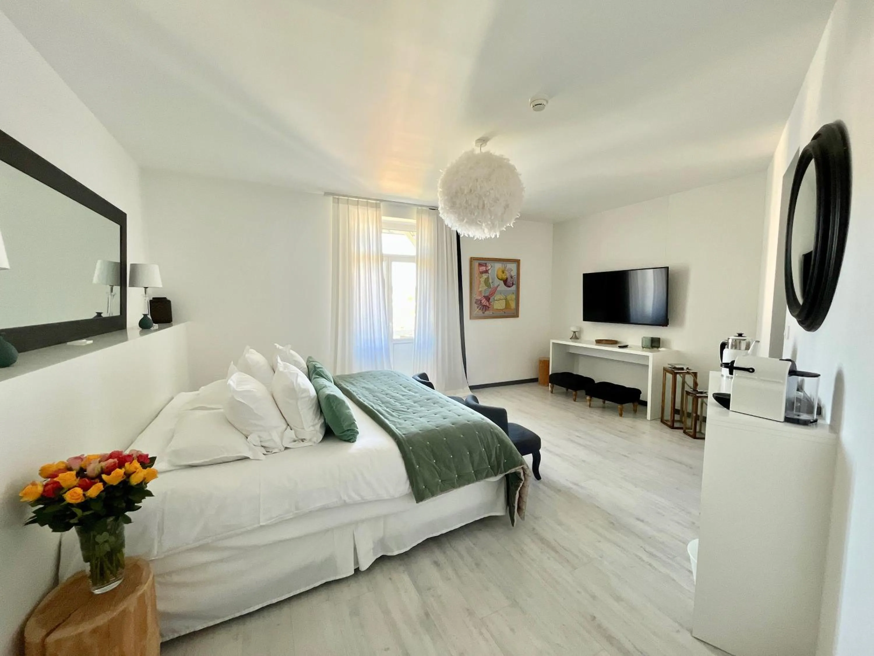 Photo of the whole room, Bed in Belfry & Spa by Ligne St Barth