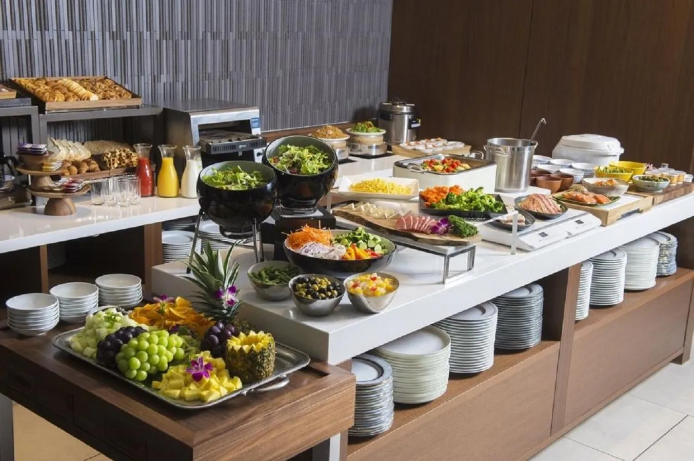 Restaurant/places to eat in Ascott Marunouchi Tokyo