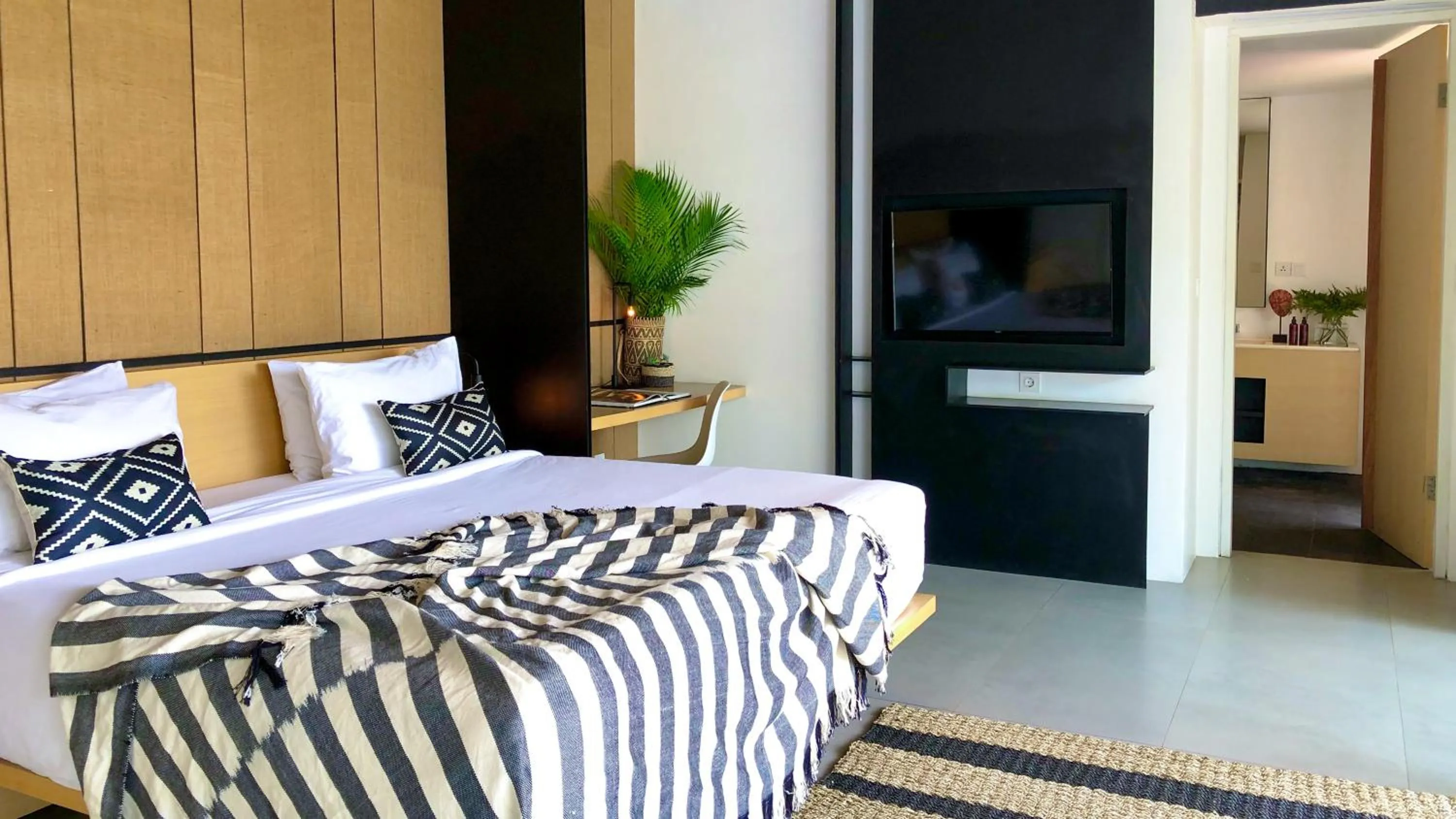 Bedroom, Bed in Origin Ubud