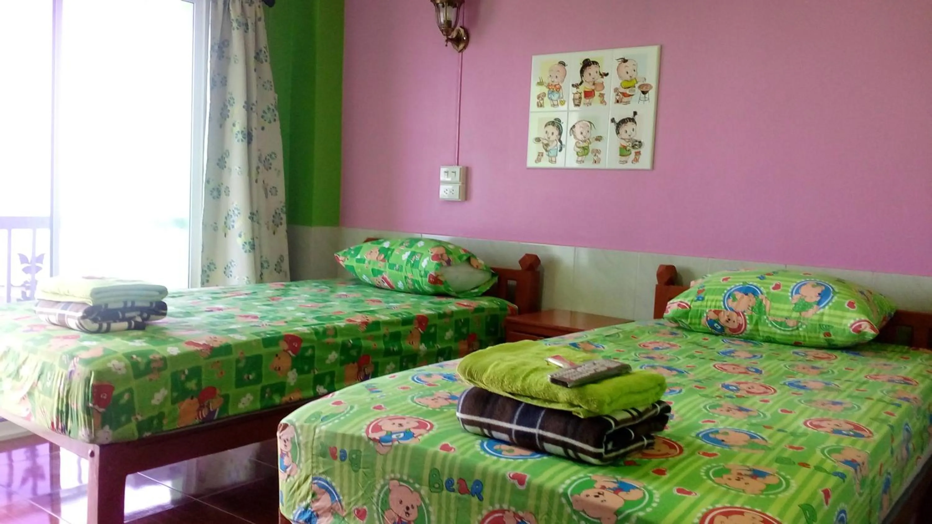 Bedroom, Bed in Rueangsrisiri Guesthouse 2