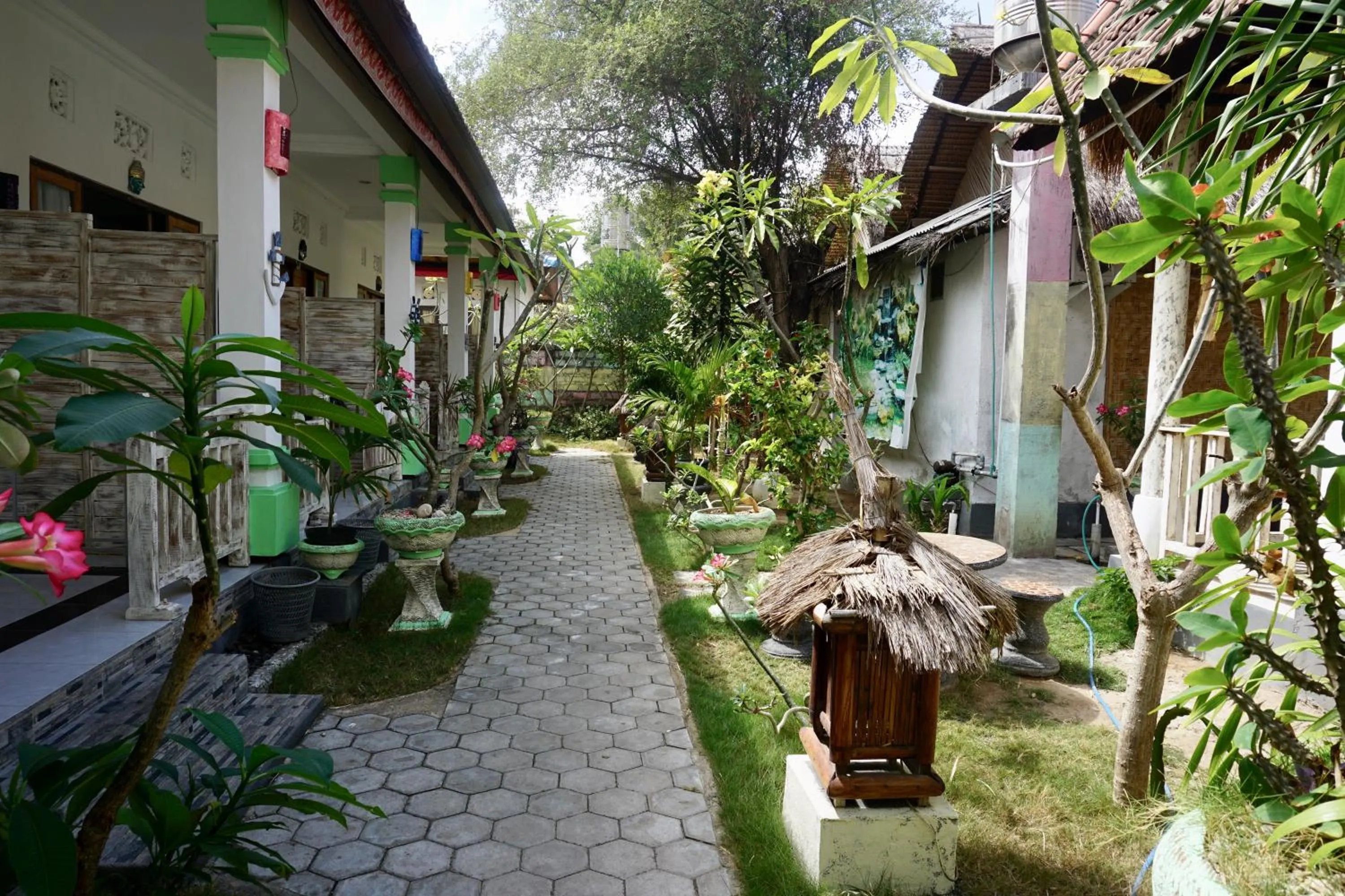 Garden in Pondok Kana And Hostel by Ecommerceloka