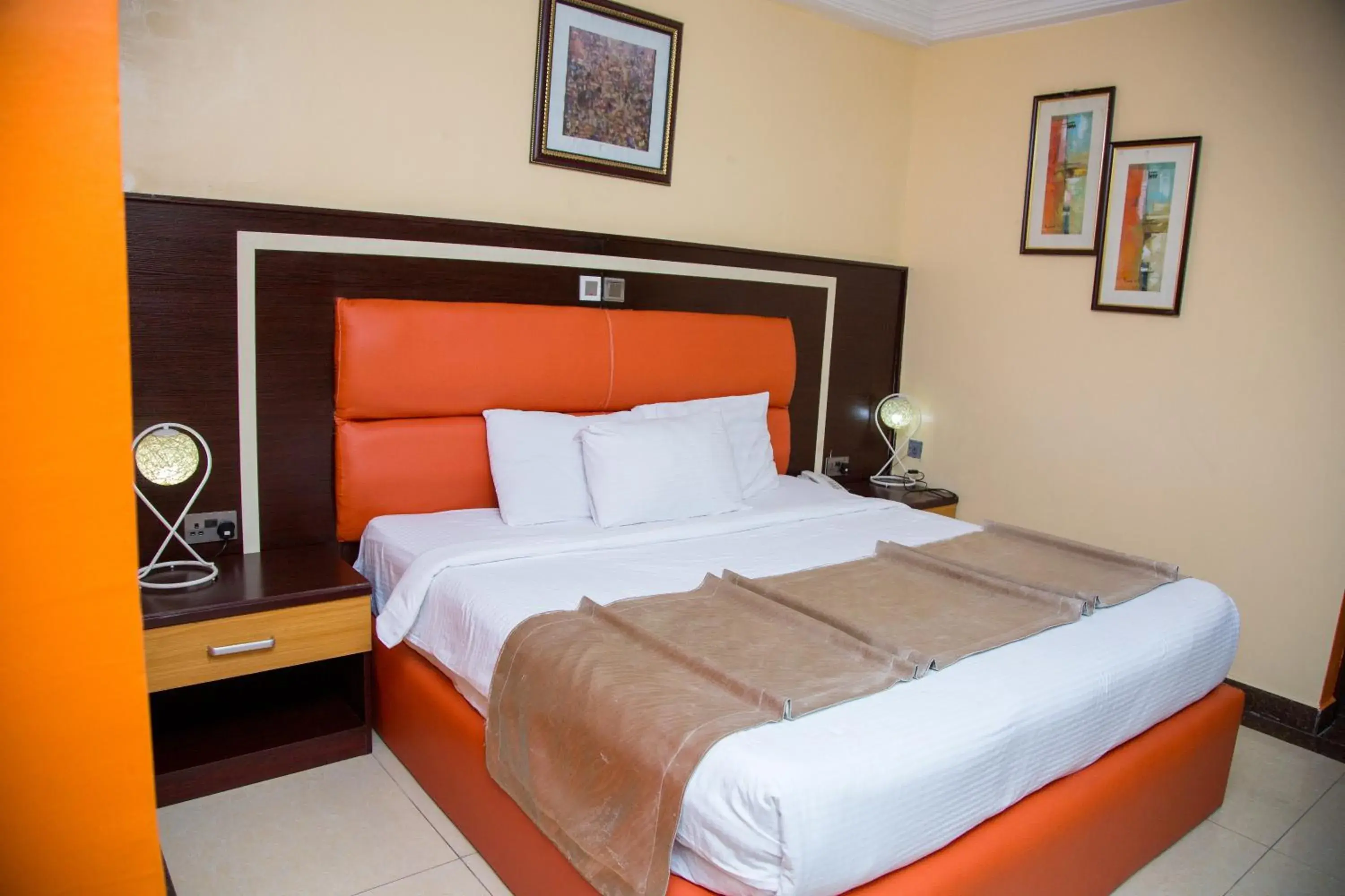 Deluxe Double Room - single occupancy in Sweet Spirit Hotel and Suites Danag - Port Harcourt Deluxe Double Room - single occupancy in Sweet Spirit Hotel and Suites Danag - Port Harcourt