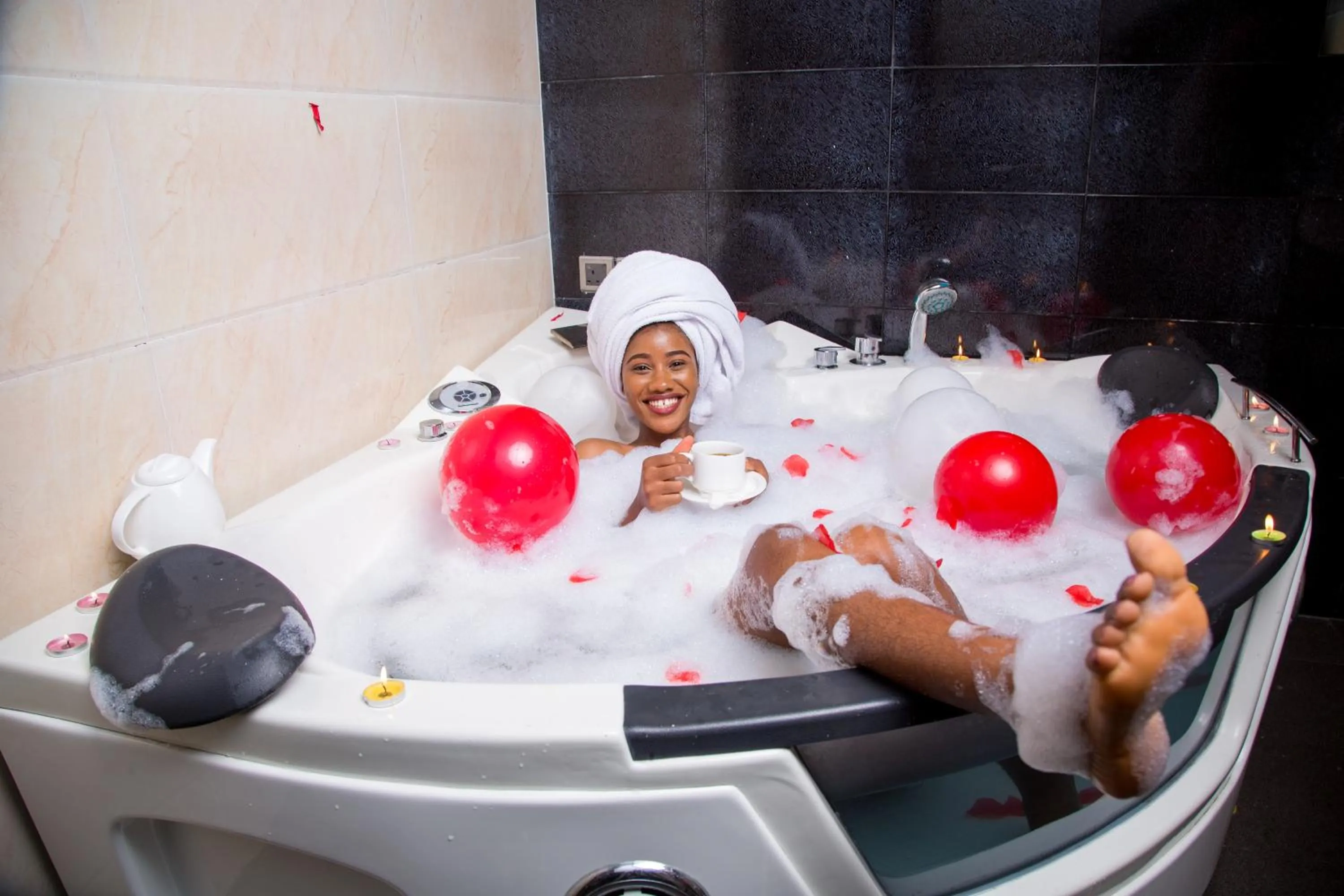 Bath in Sweet Spirit Hotel and Suites Danag - Port Harcourt