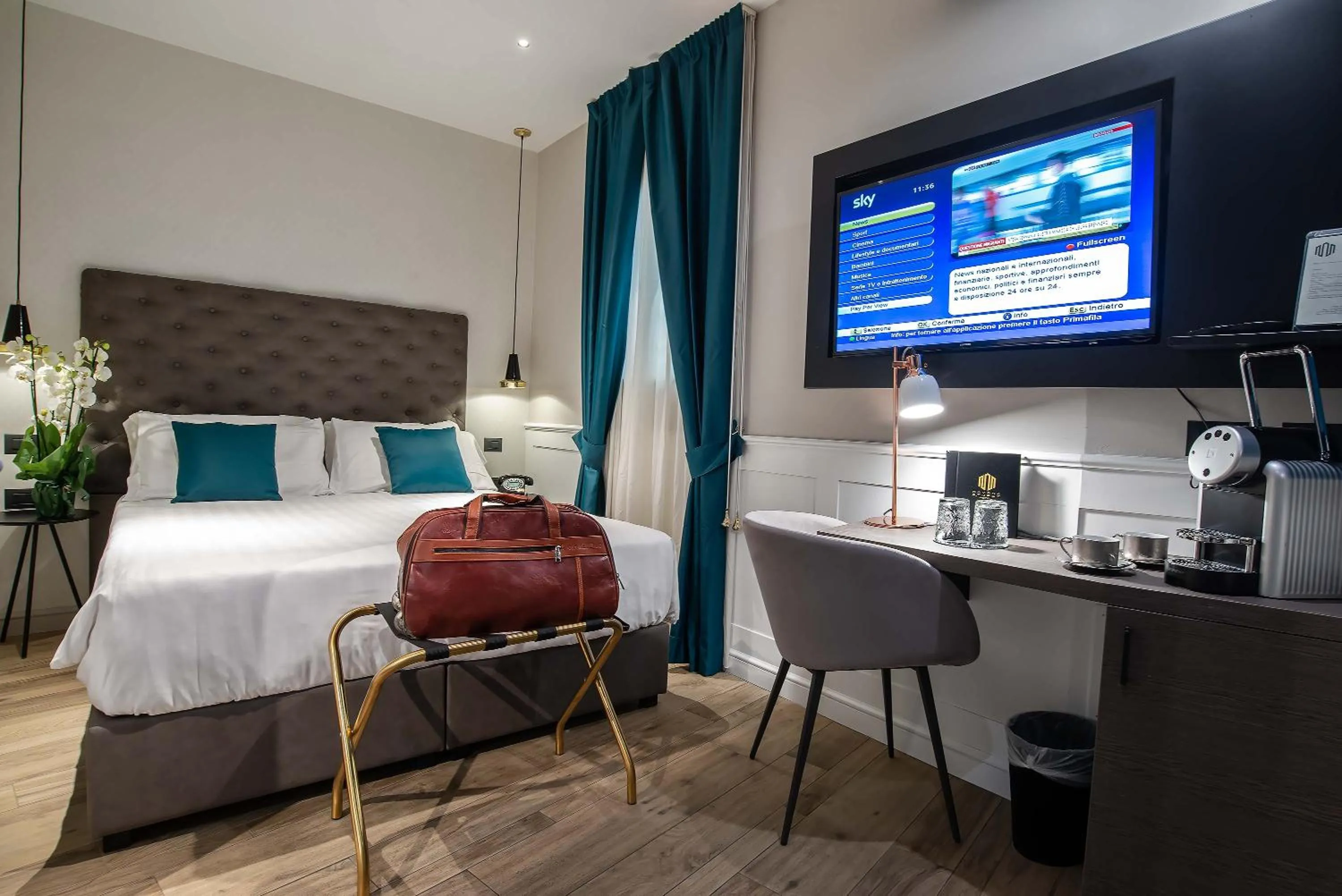 Bed in Navona Street Hotel