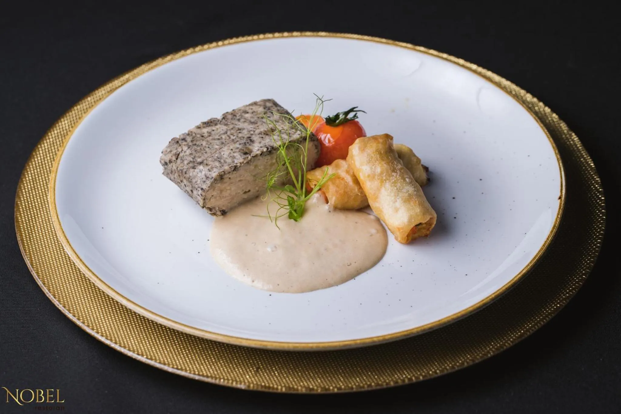 Restaurant/places to eat in Hotel Turist