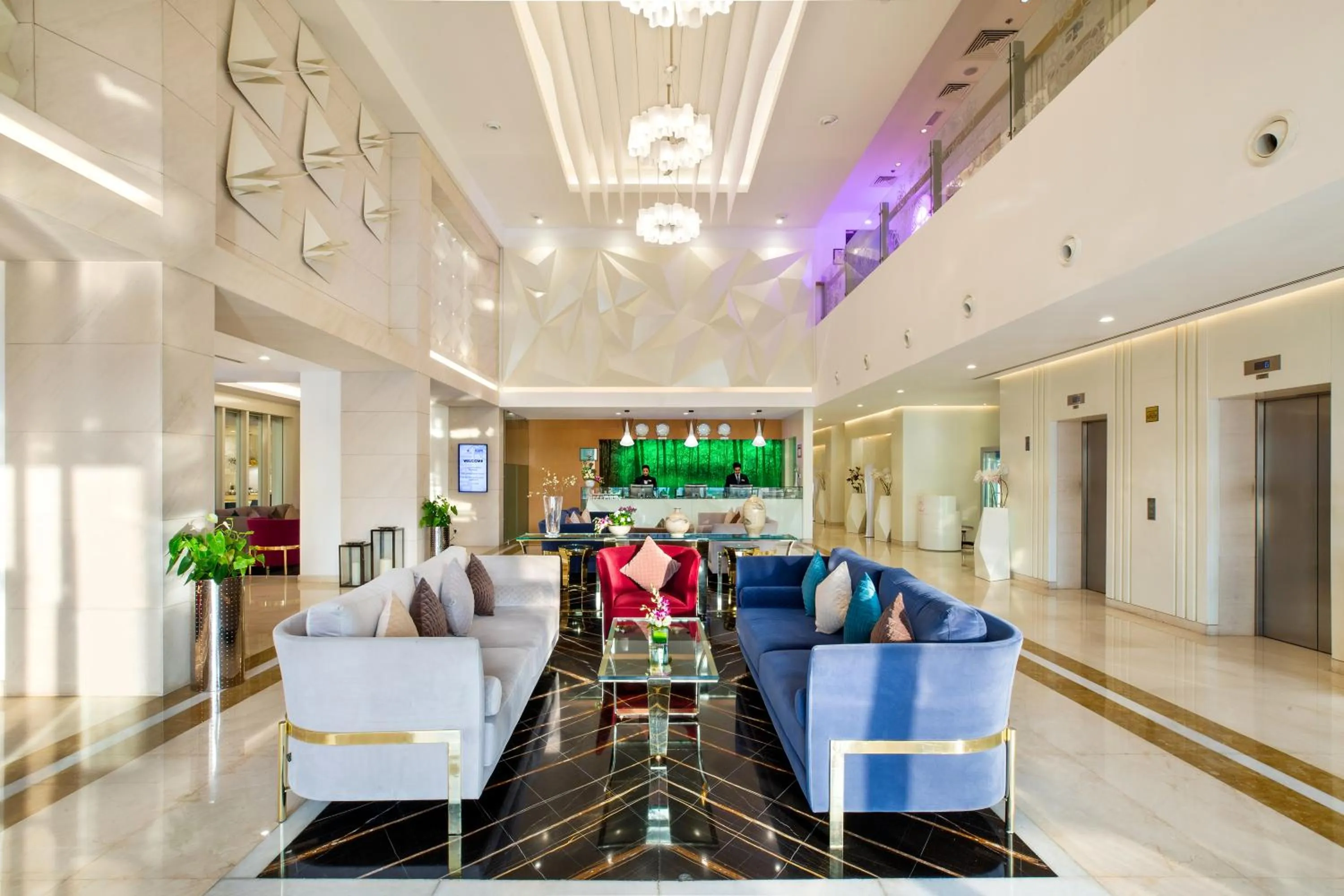 Lobby or reception in Royal Continental Hotel
