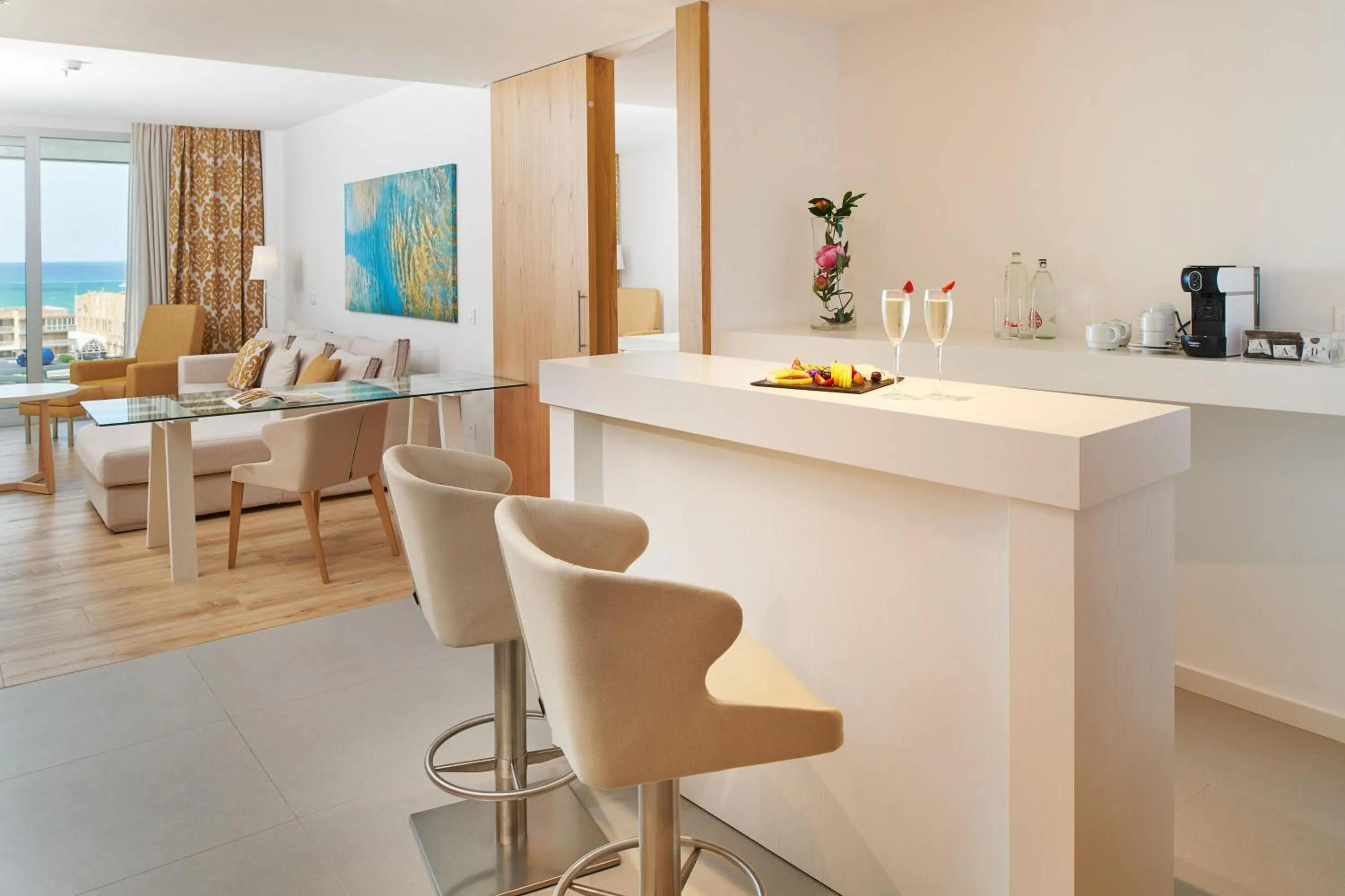 Coffee/tea facilities in Hipotels Playa de Palma Palace&Spa