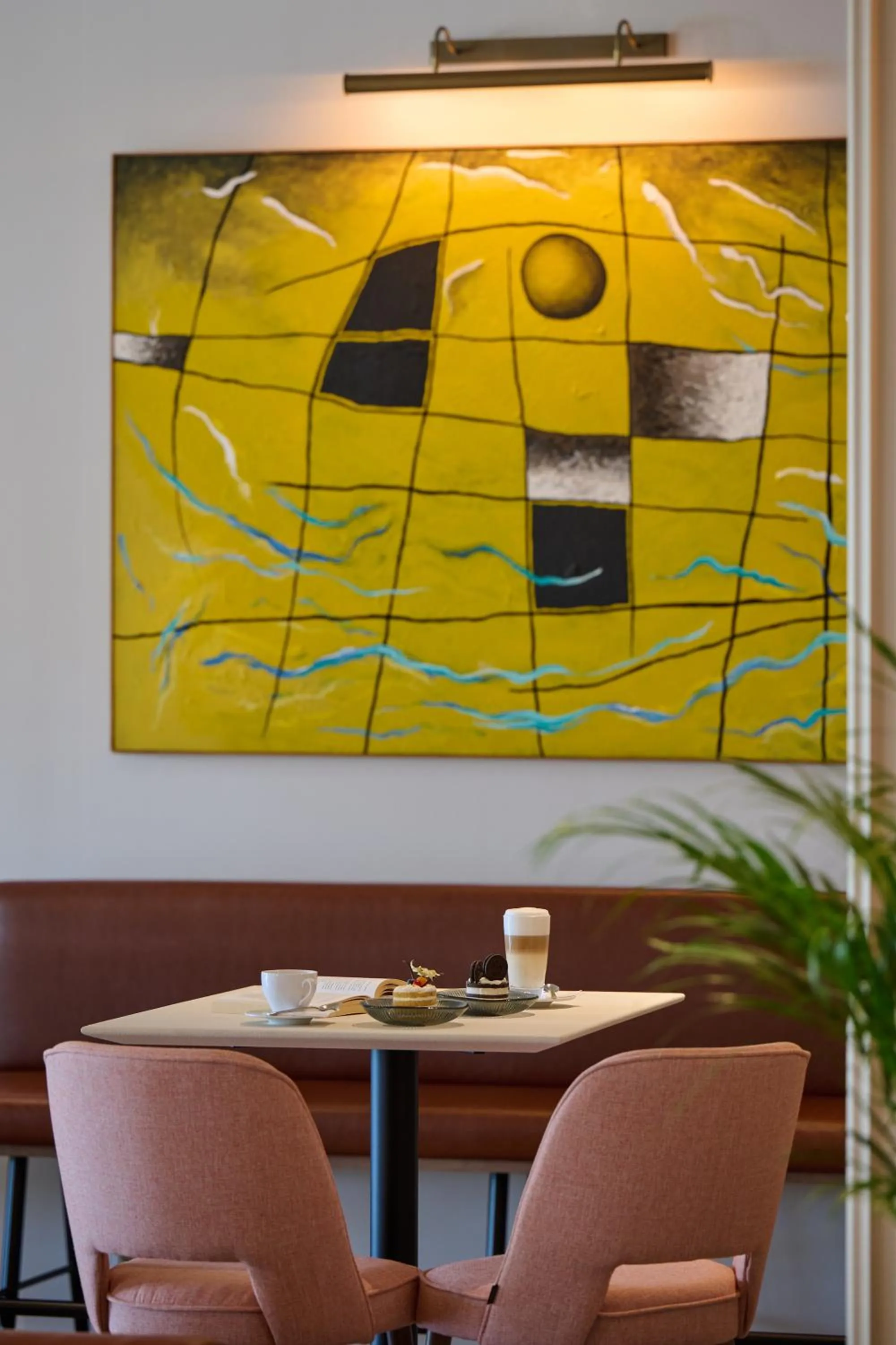 Lounge or bar in Hipotels Playa de Palma Palace&Spa