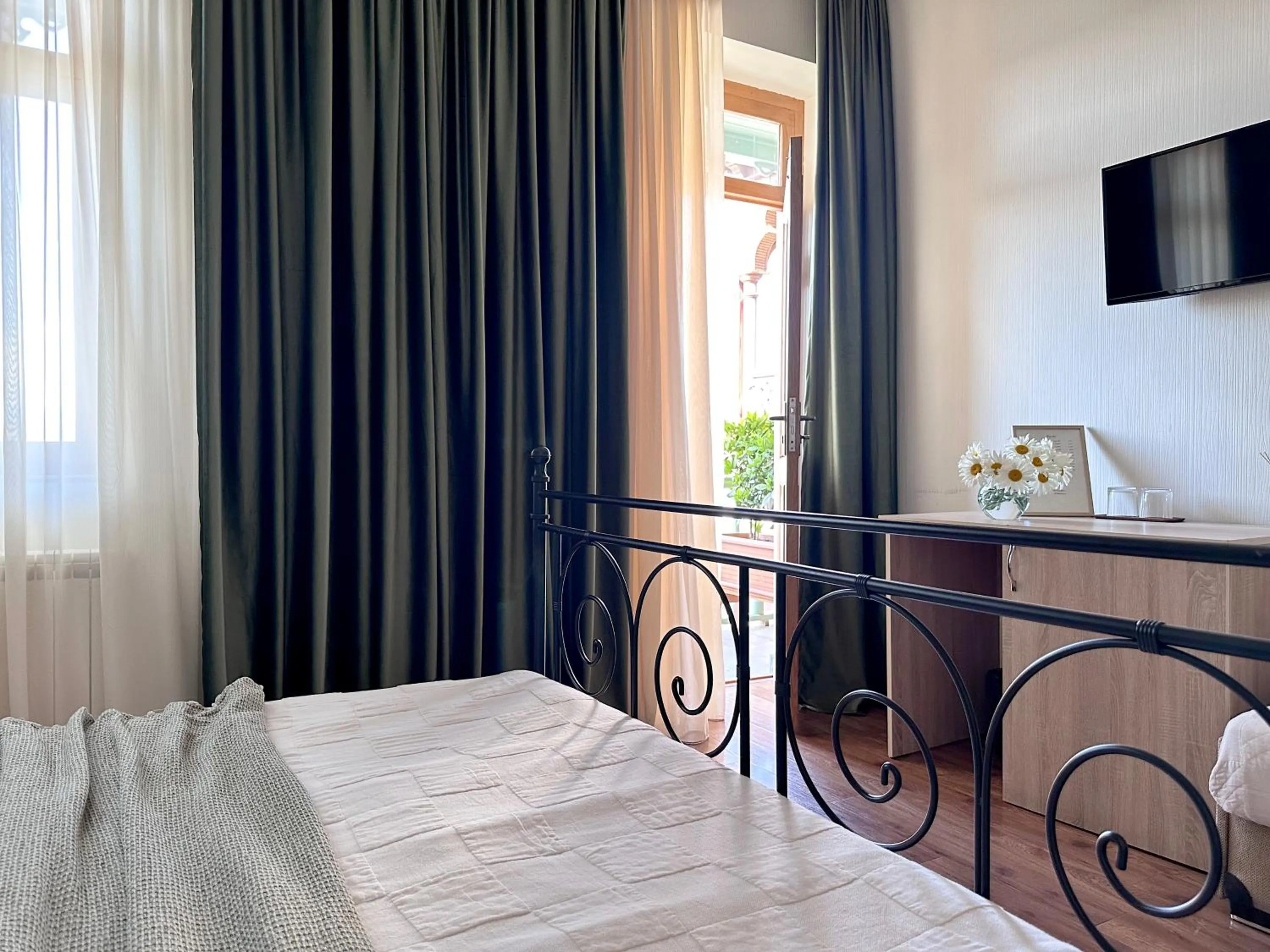 Bed in Betlemi Old Town Hotel